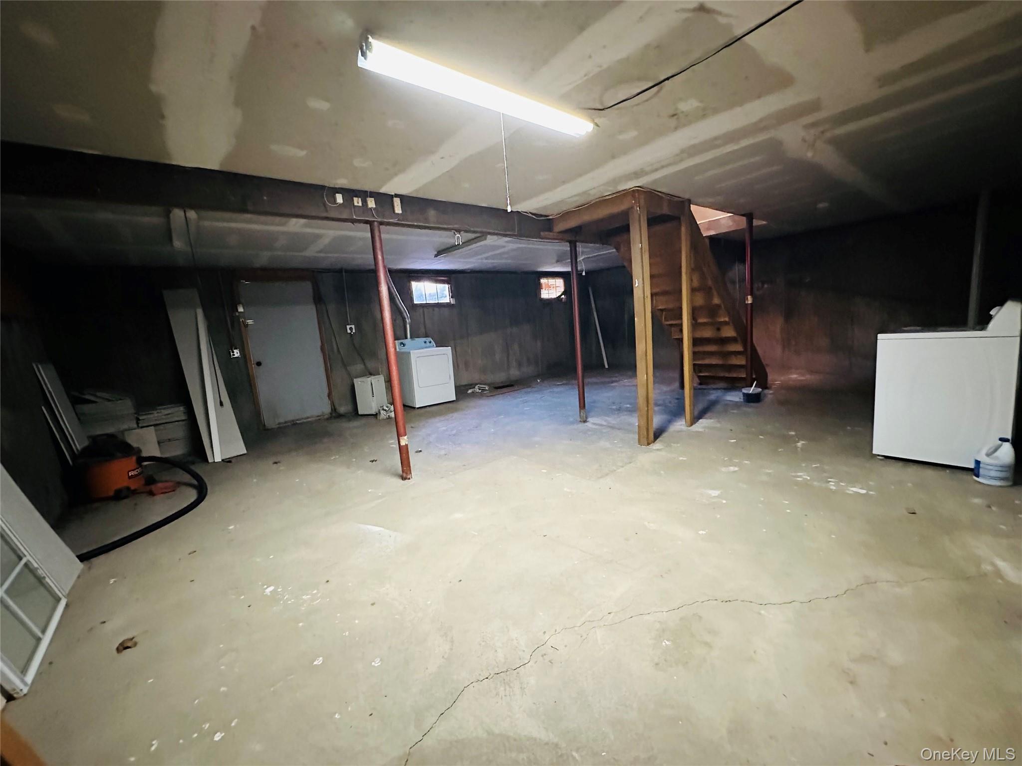 176 A Jackson Avenue, Syosset, NY 11791