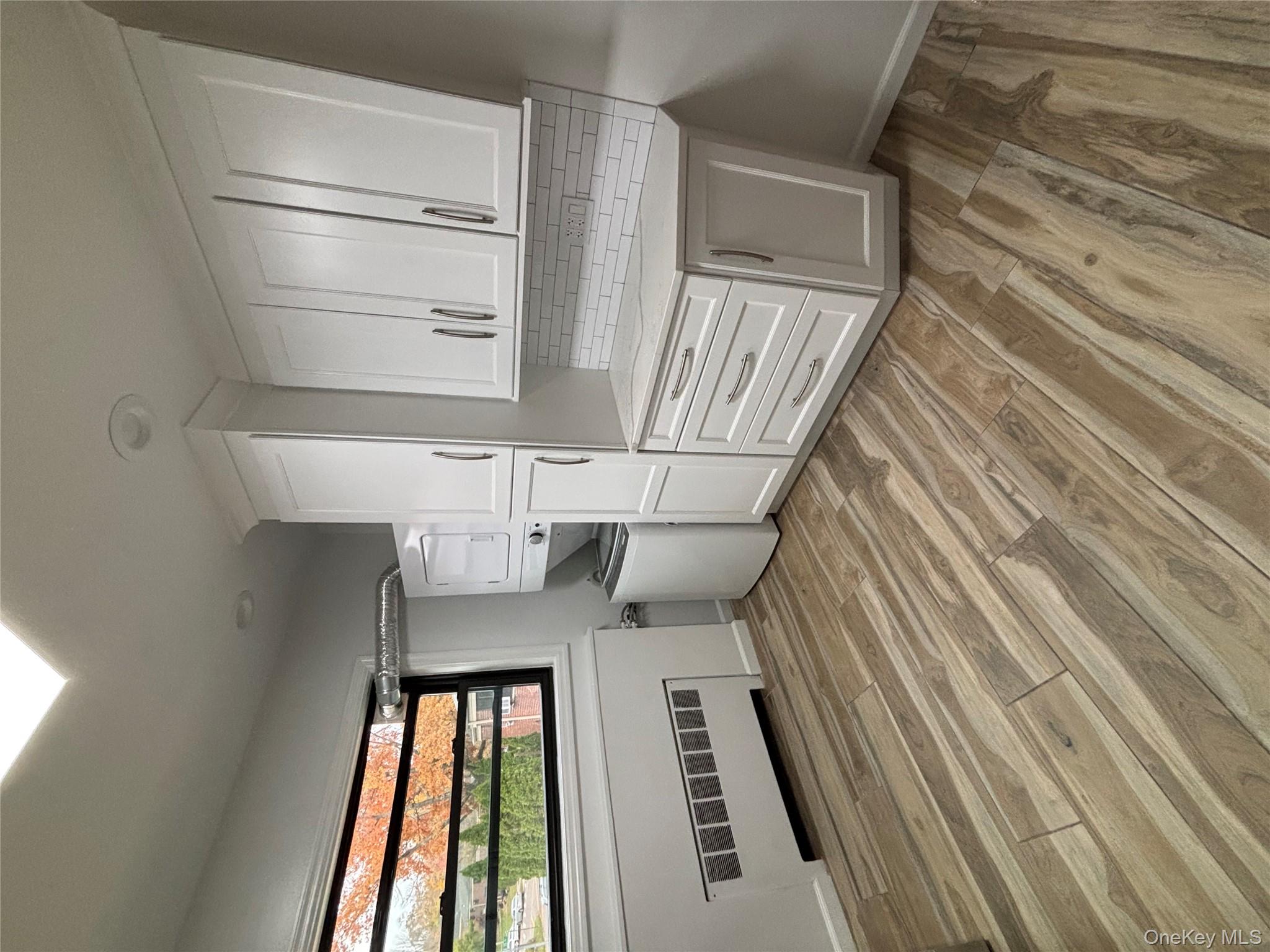 219-07 74th Avenue # 447B2, Oakland Gardens, NY 11364