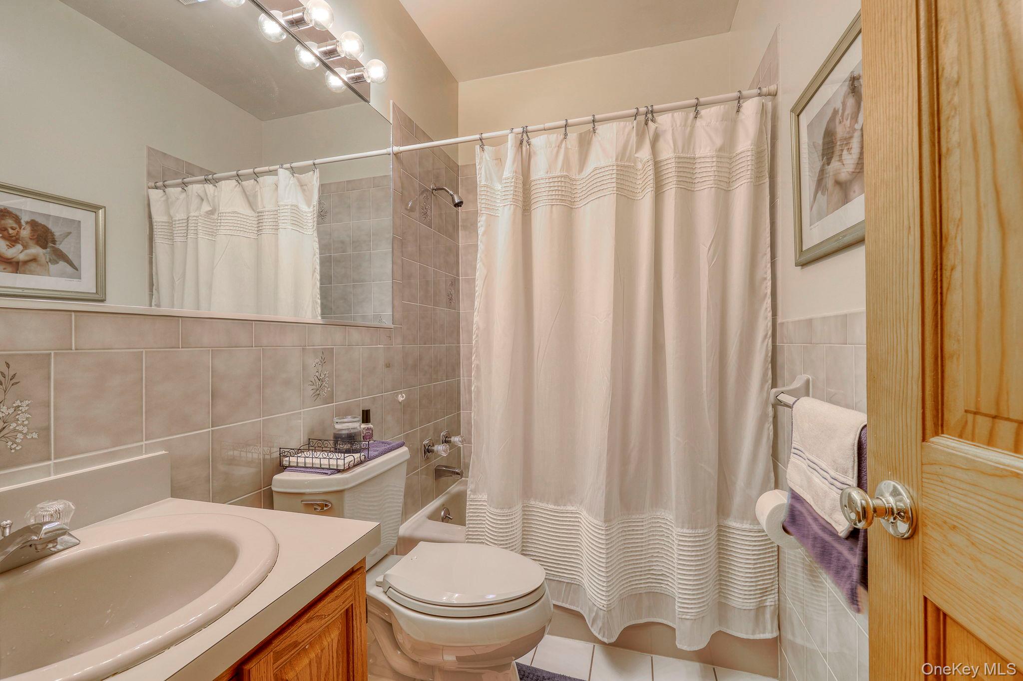 64 High Point Circle # 64, Newburgh, NY 12550