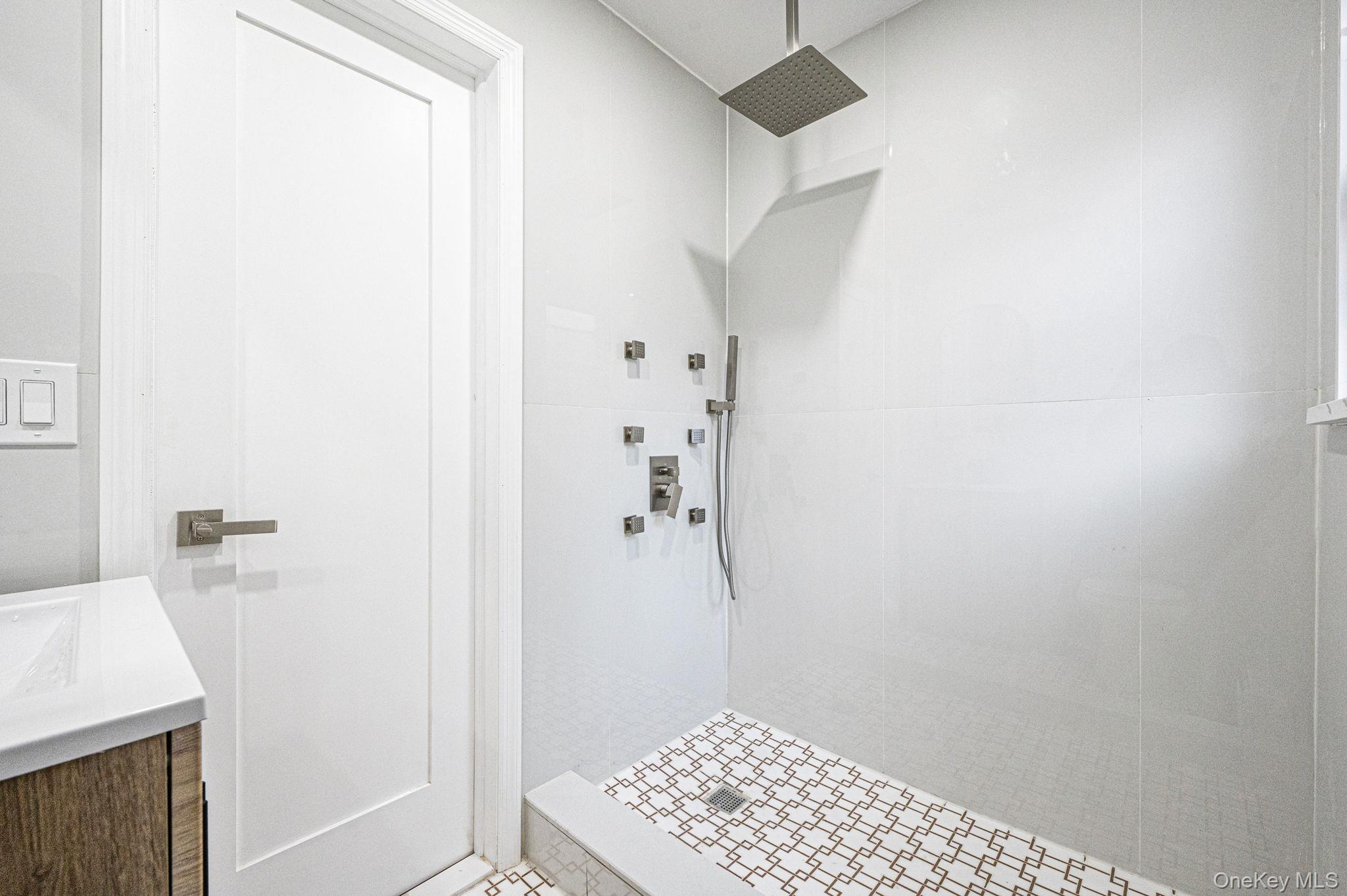 89 Hunnewell Avenue, Elmont, NY 11003