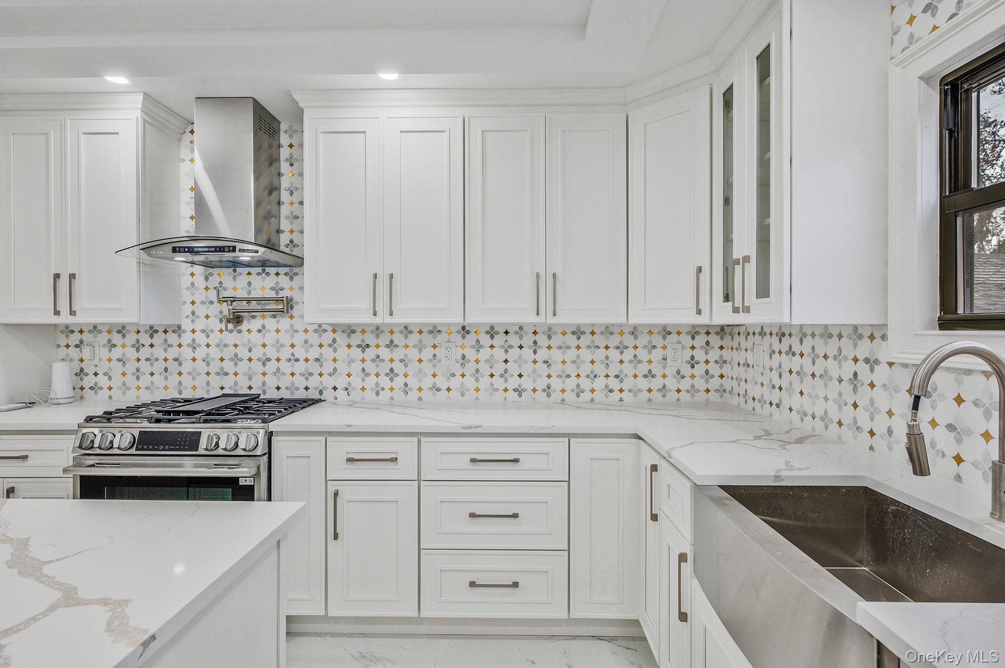 89 Hunnewell Avenue, Elmont, NY 11003