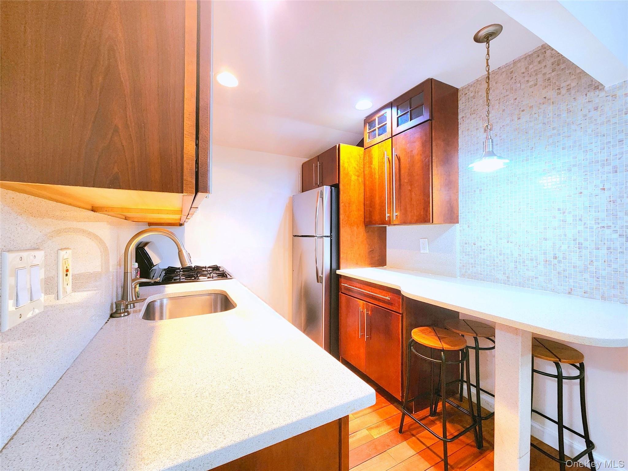 14018 33rd Avenue # 104, Flushing, NY 11354