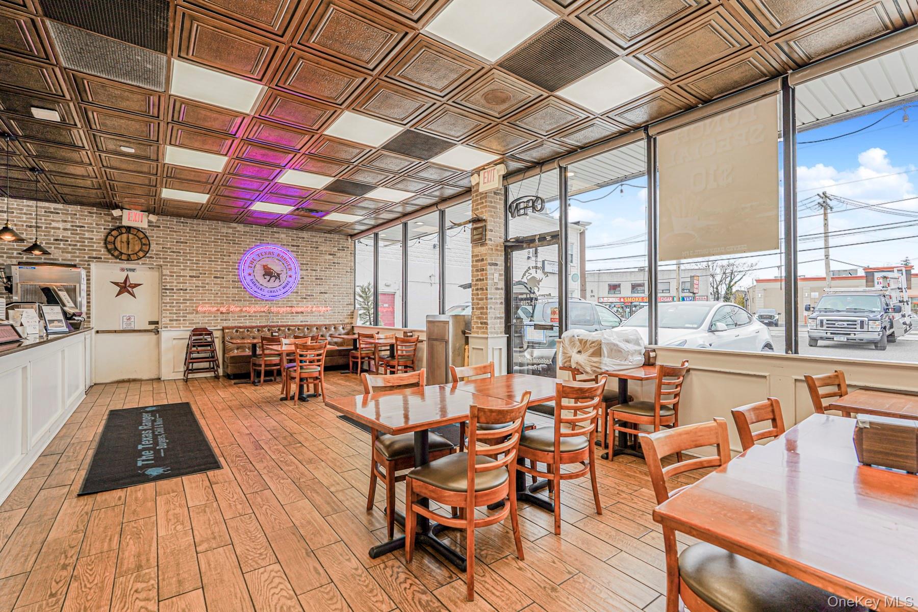 365 Atlantic Avenue, Freeport, NY 11520