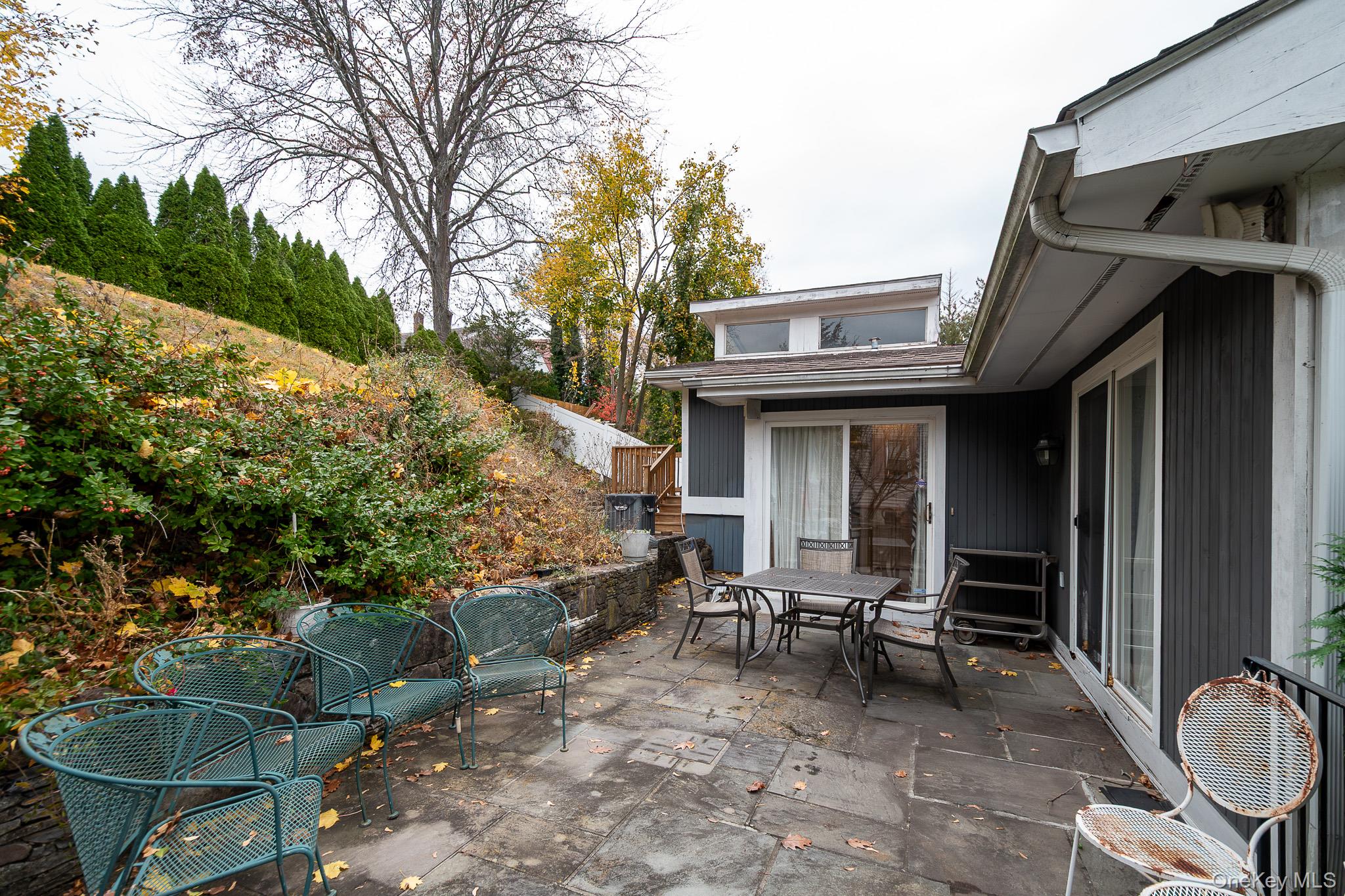 83 Edgepark Road, White Plains, NY 10603