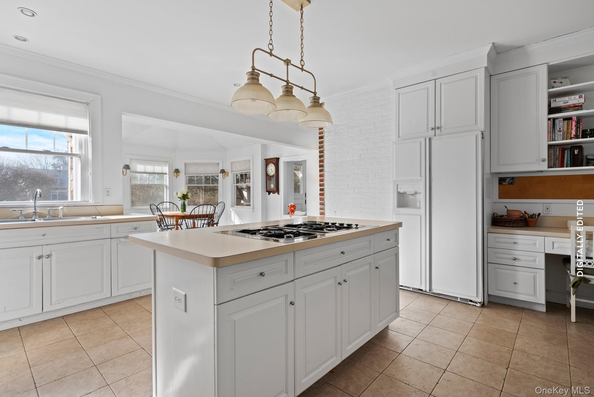 11 Shinnecock Road, Quogue, NY 11959