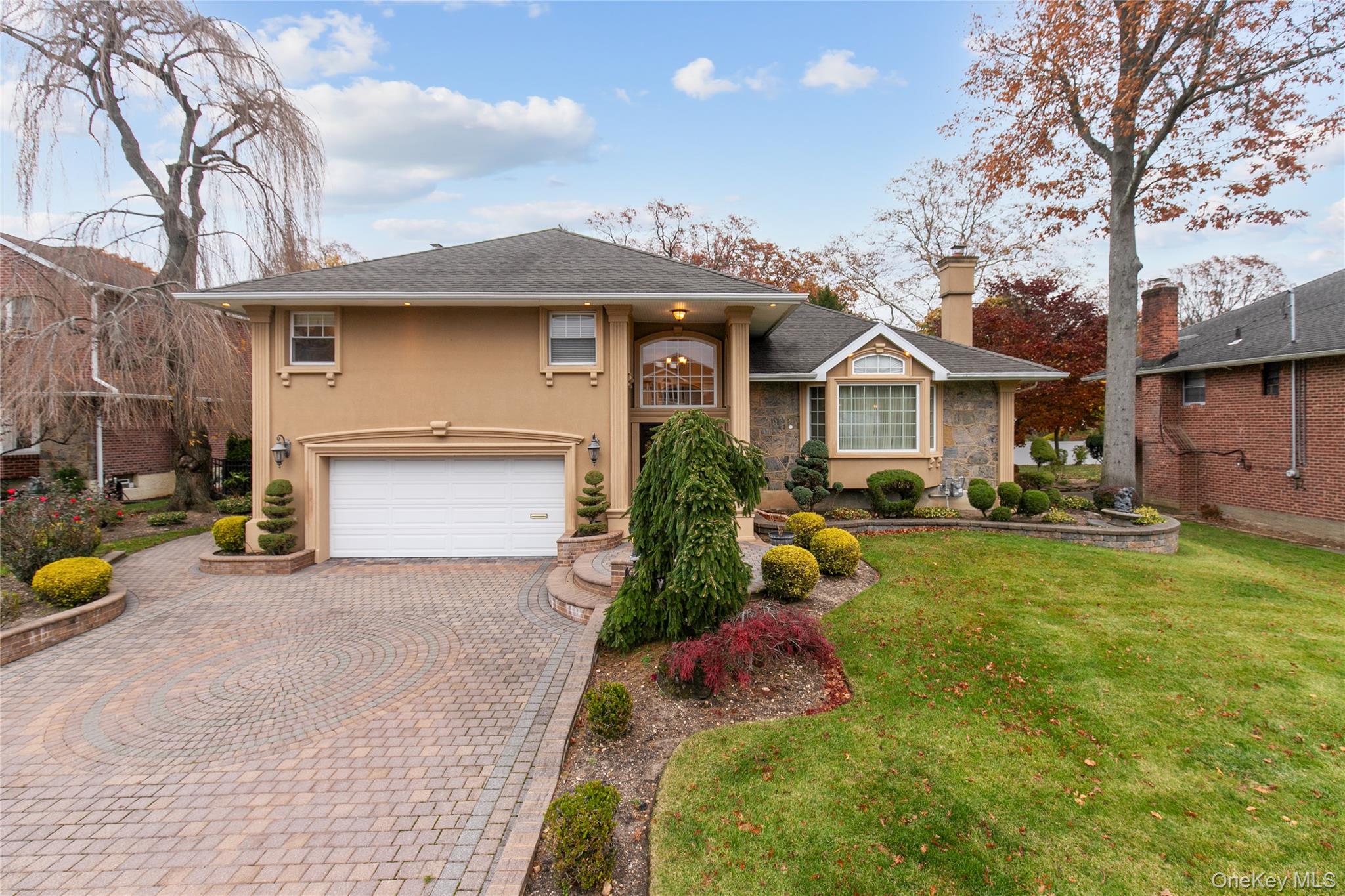 188 Rhododendron Drive, Westbury, NY 11590