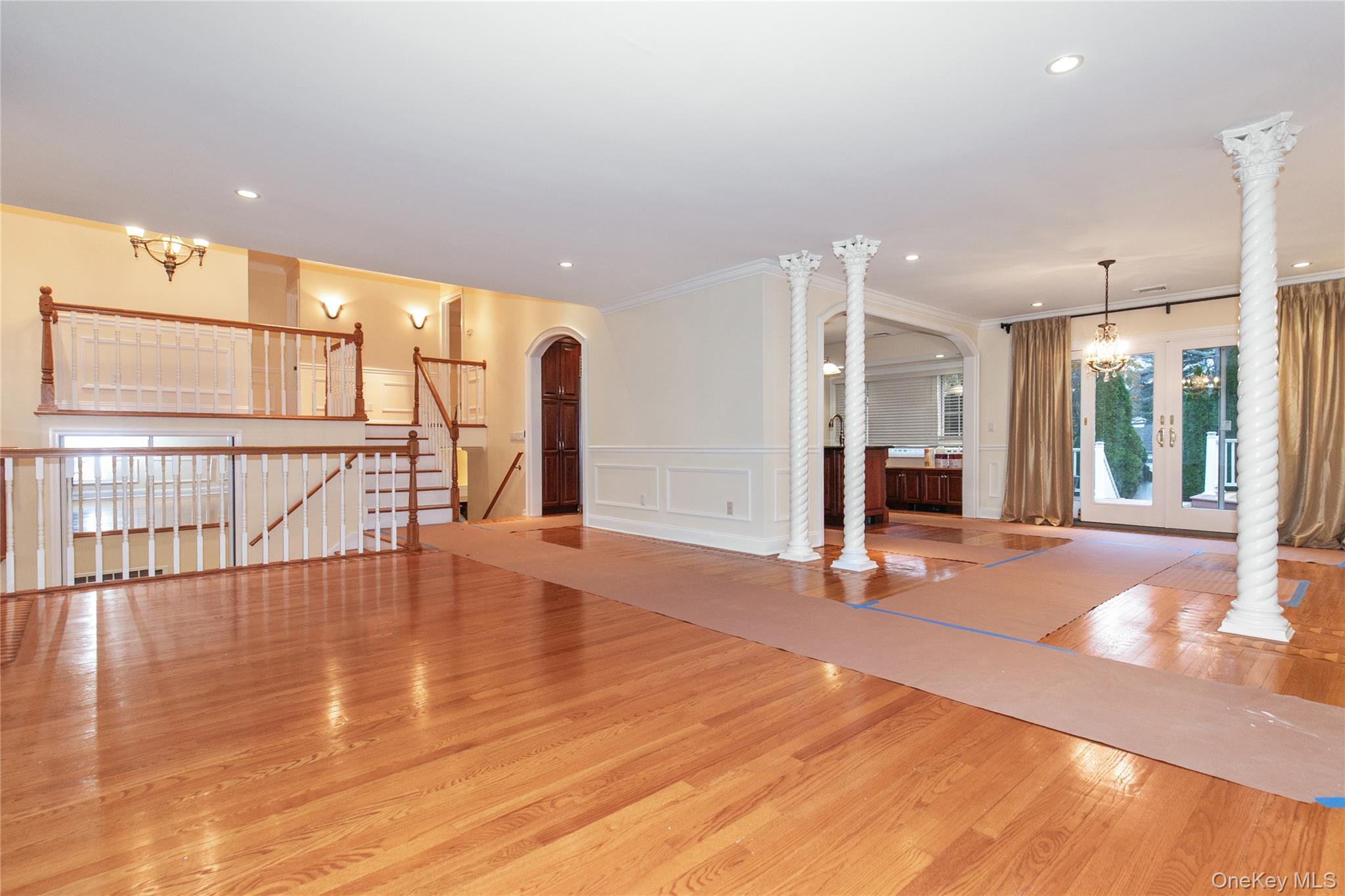 188 Rhododendron Drive, Westbury, NY 11590