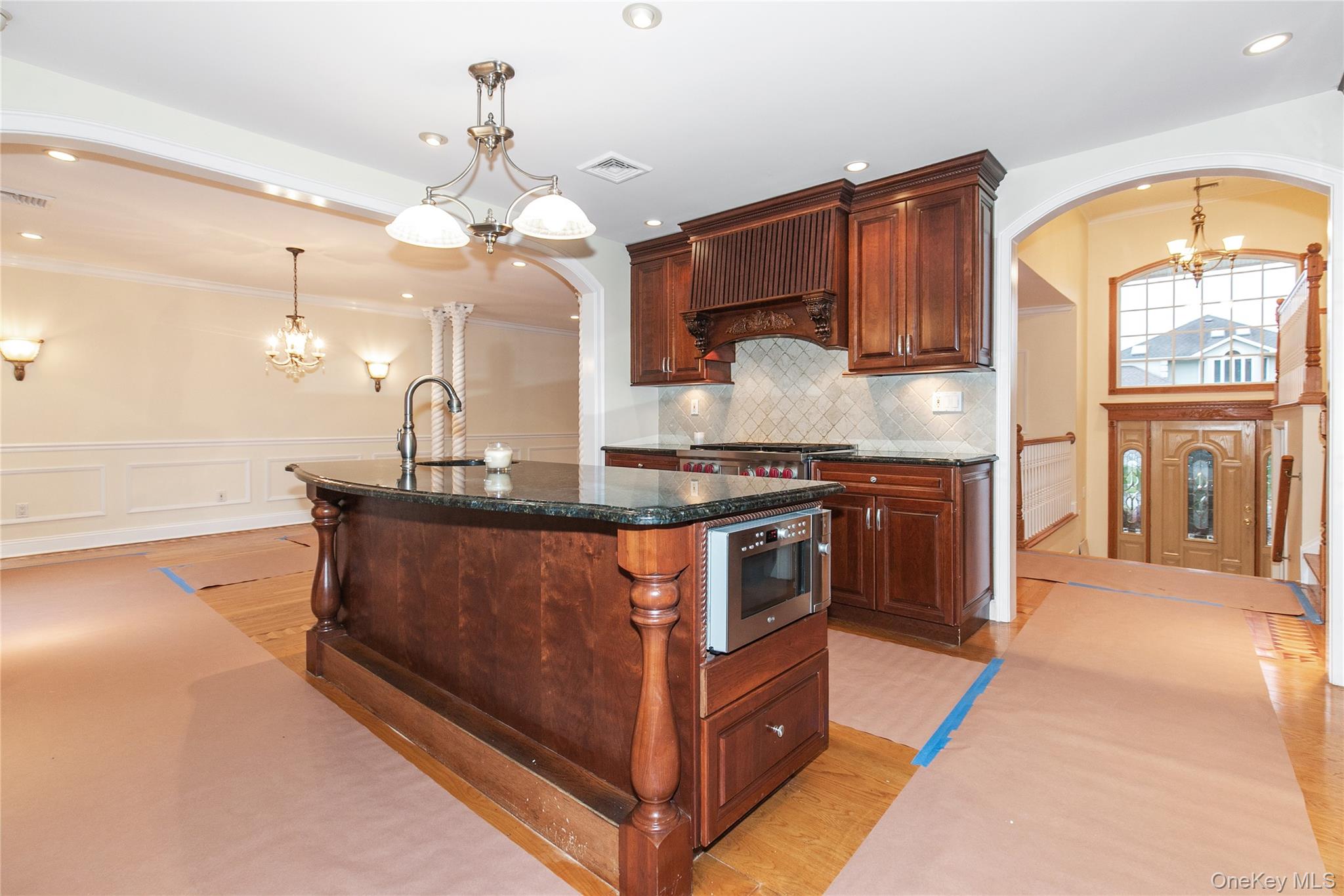 188 Rhododendron Drive, Westbury, NY 11590