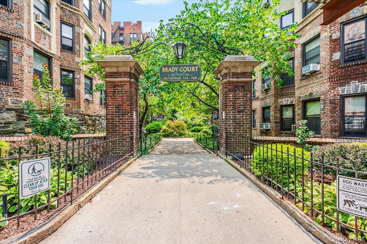 758 Brady # 214, Bronx, NY 10462