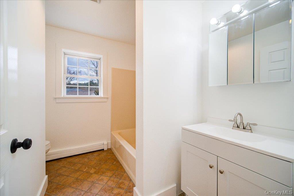 43 North Road, Tillson, NY 12486