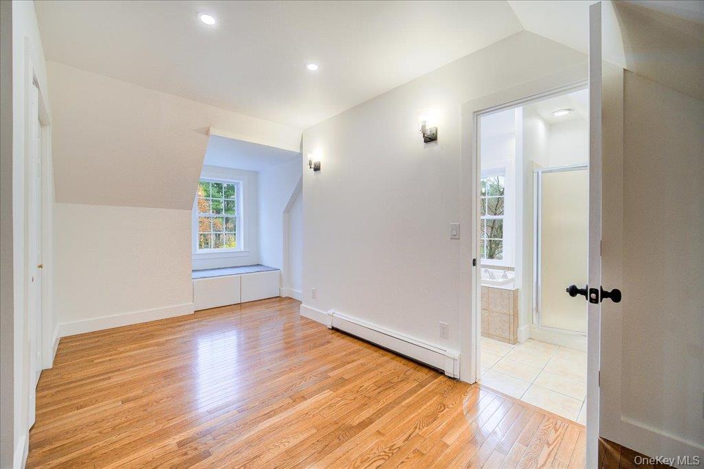 43 North Road, Tillson, NY 12486