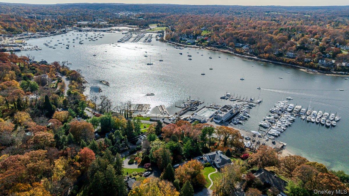 5 Kanes Lane, Huntington Bay, NY 11743