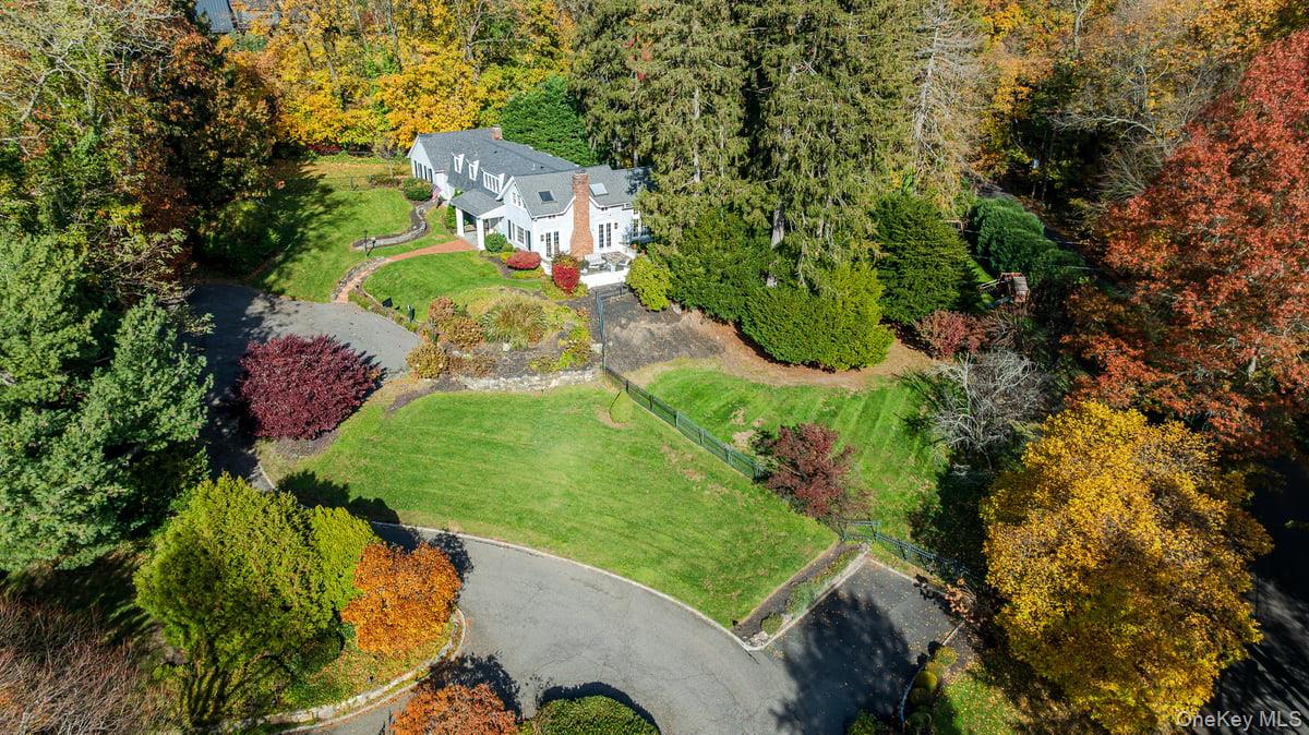 5 Kanes Lane, Huntington Bay, NY 11743