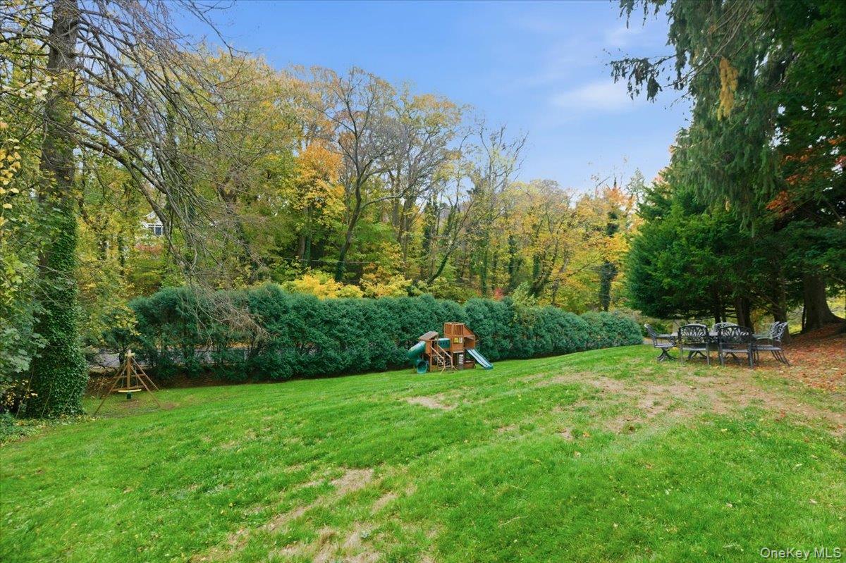 5 Kanes Lane, Huntington Bay, NY 11743