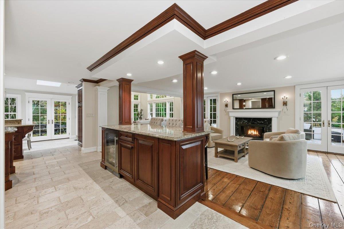 5 Kanes Lane, Huntington Bay, NY 11743