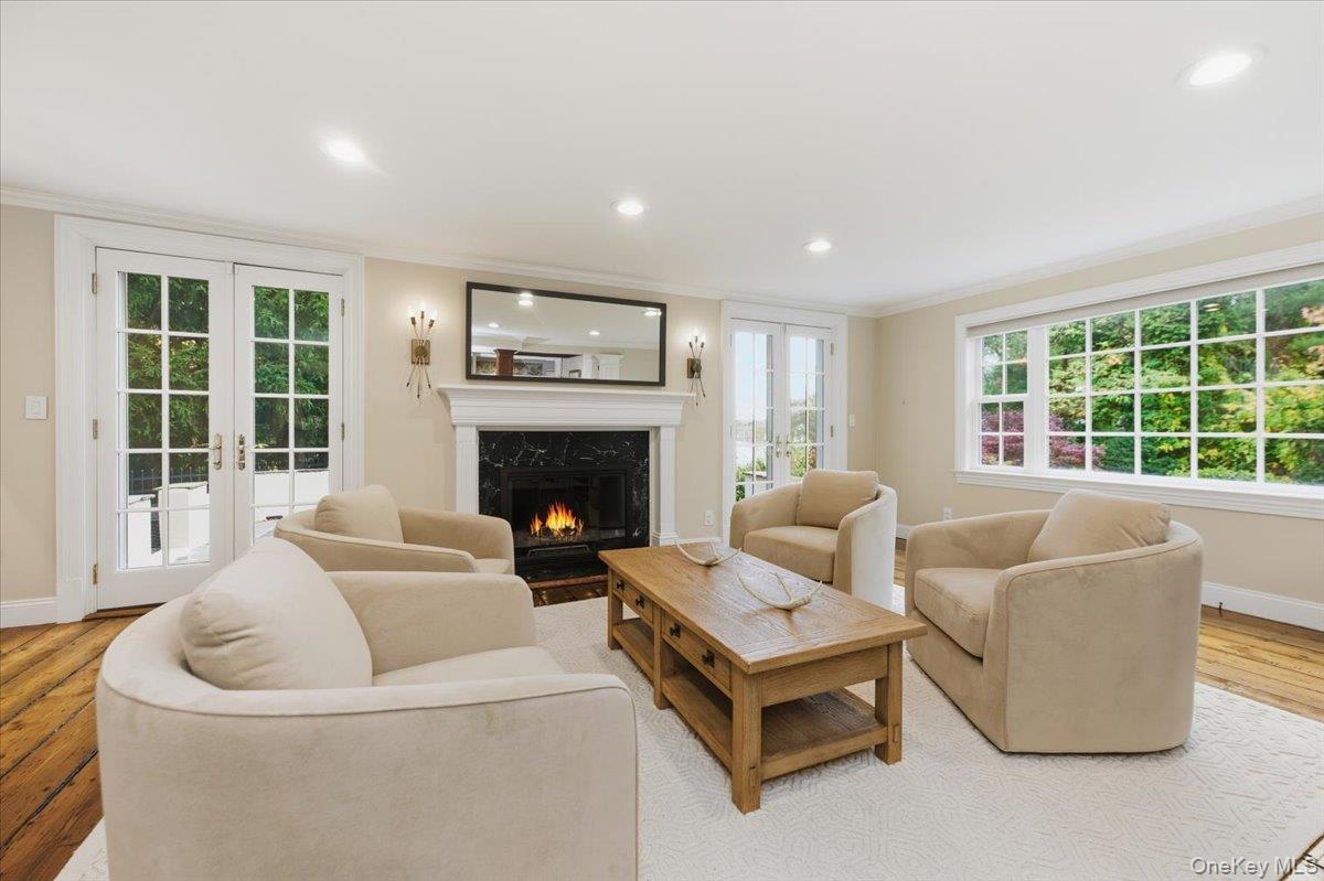 5 Kanes Lane, Huntington Bay, NY 11743