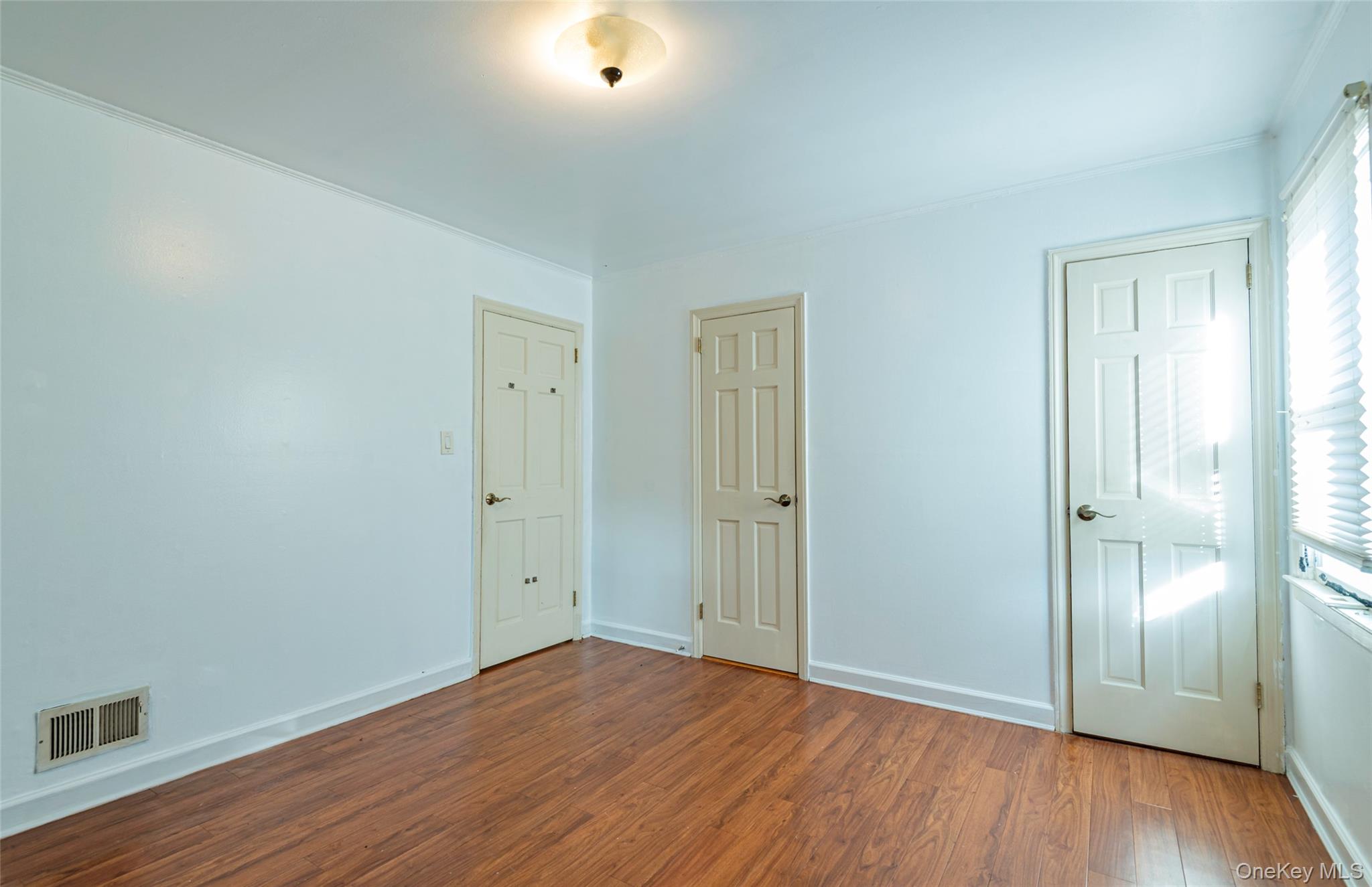 7836 271st Street, New Hyde Park, NY 11040