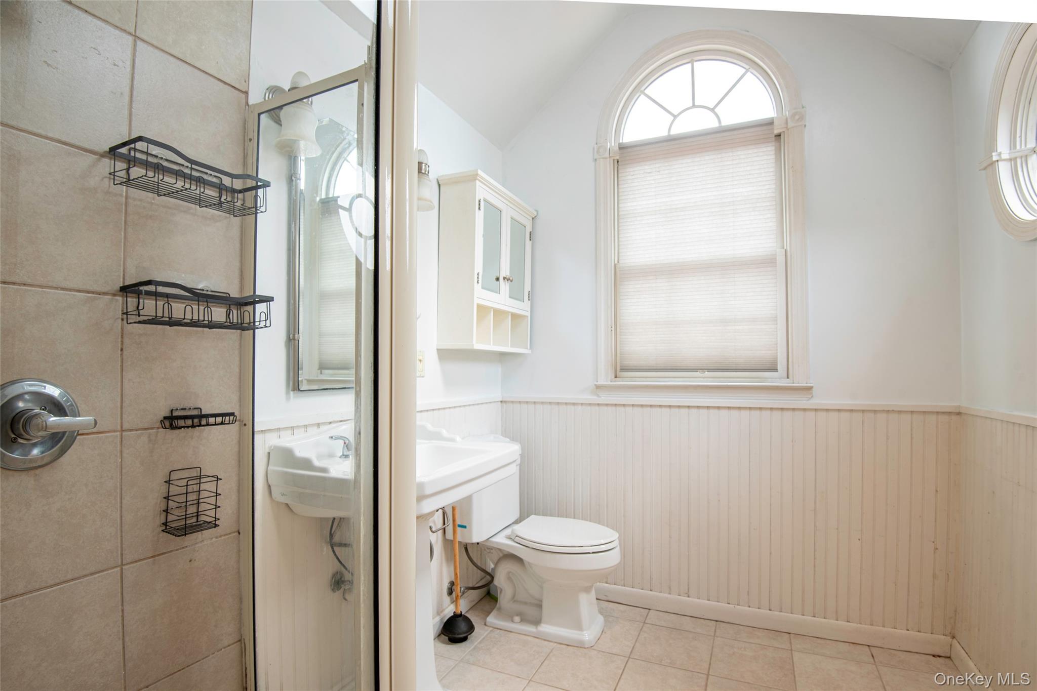 7836 271st Street, New Hyde Park, NY 11040