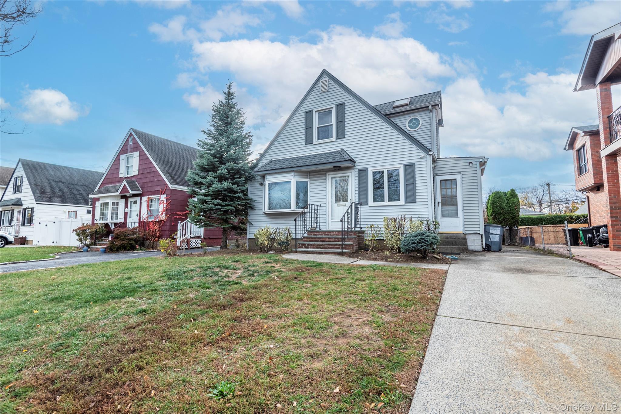 7836 271st Street, New Hyde Park, NY 11040