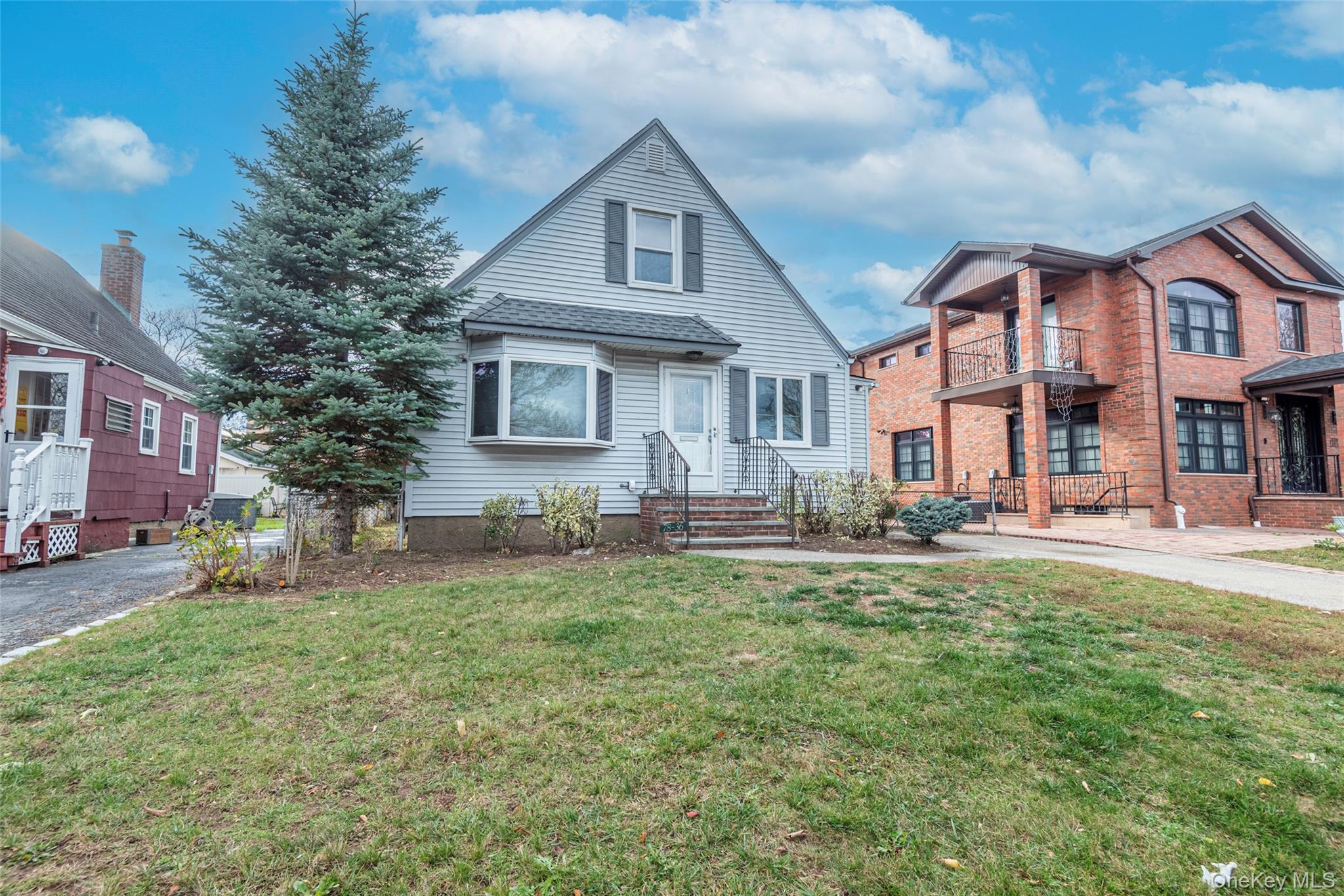 7836 271st Street, New Hyde Park, NY 11040