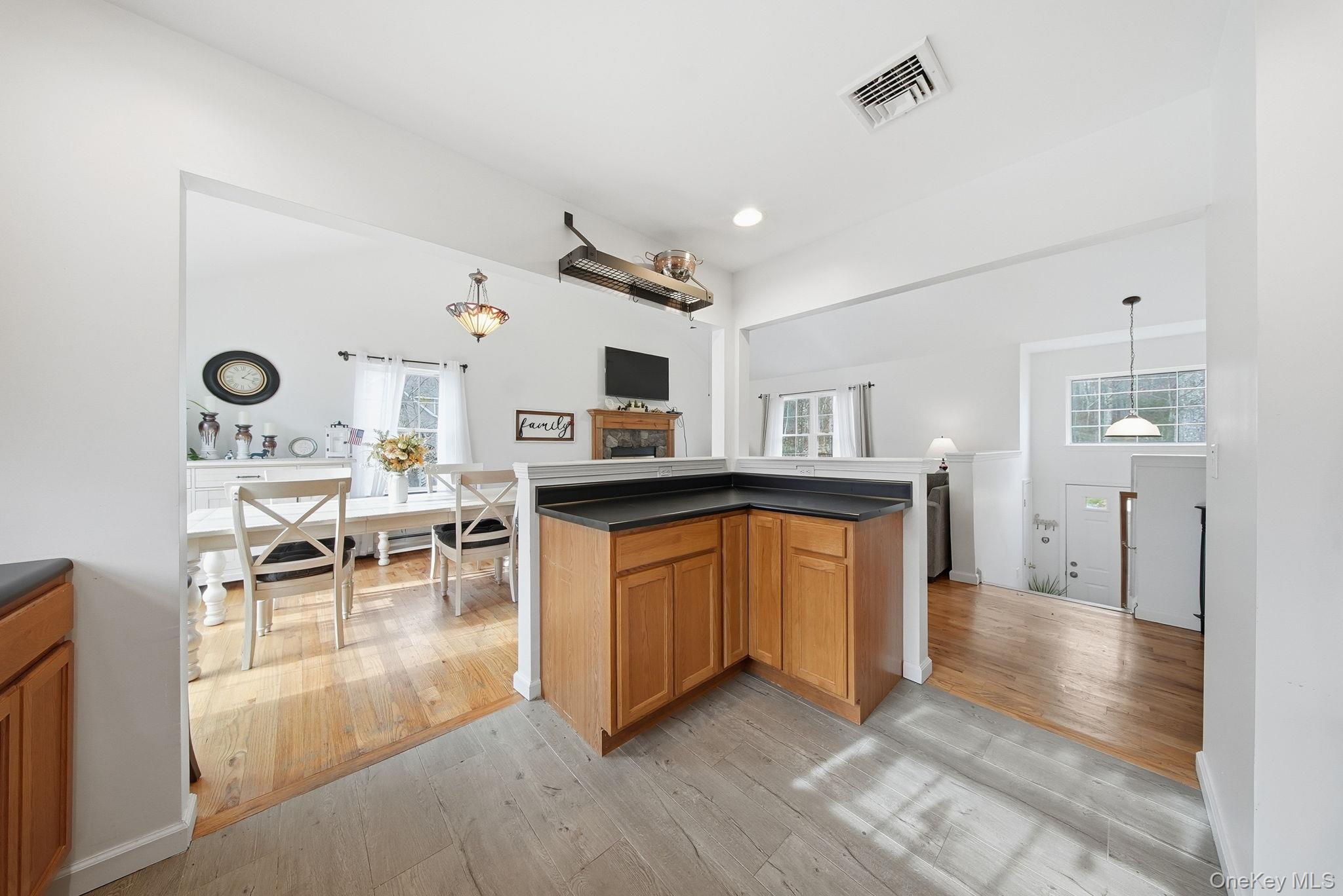 21 Hoeppner Drive, Wurtsboro, NY 12790