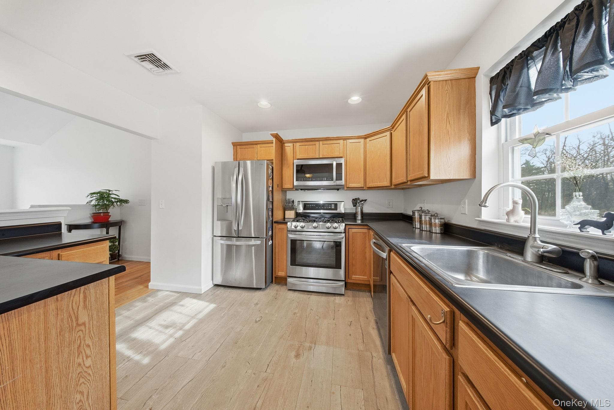 21 Hoeppner Drive, Wurtsboro, NY 12790