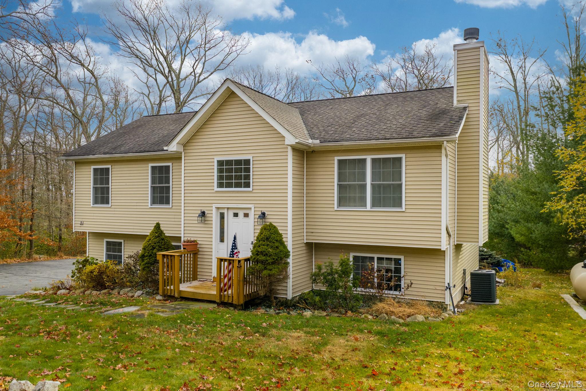 21 Hoeppner Drive, Wurtsboro, NY 12790