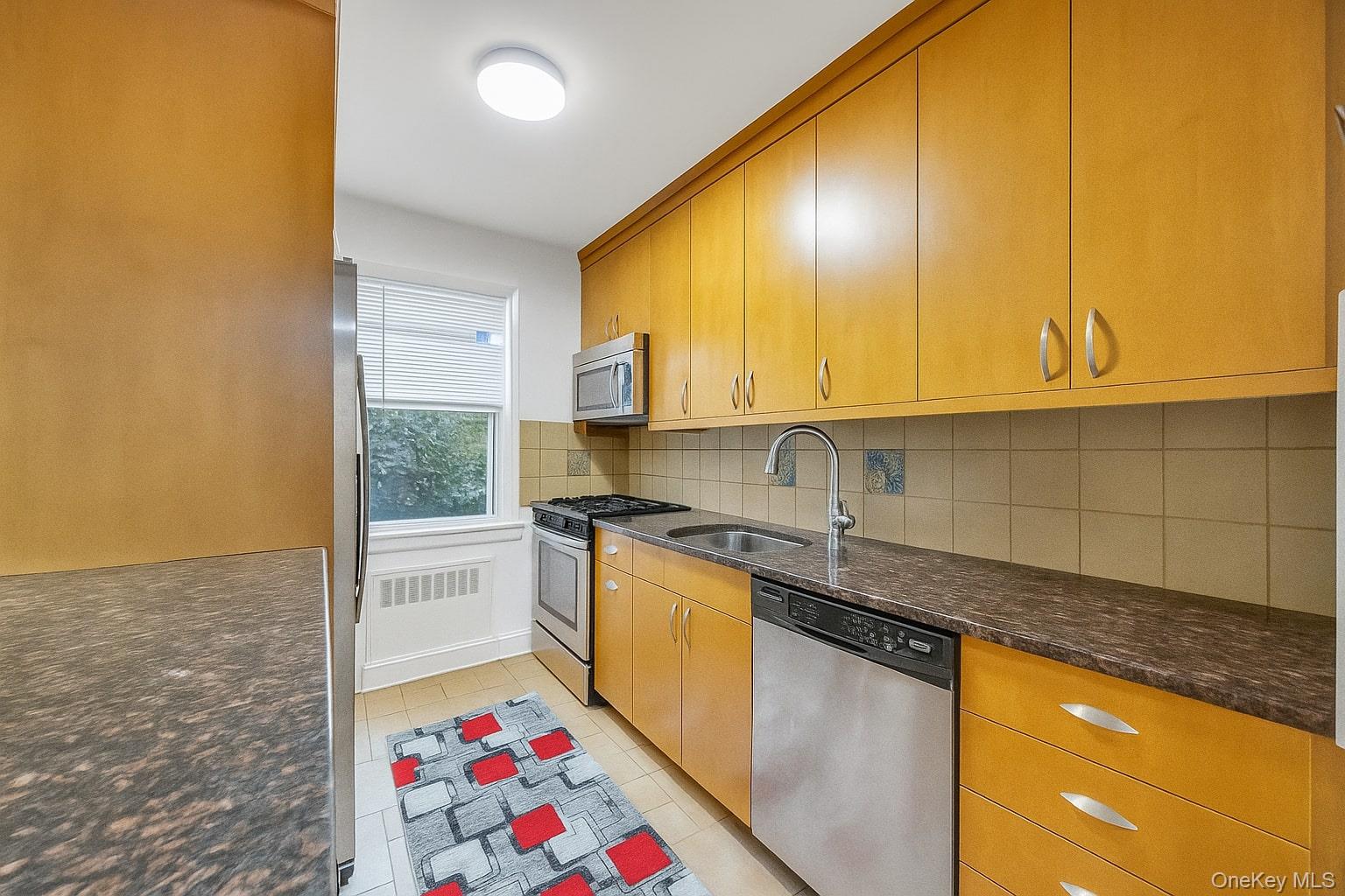 252-15 72nd Avenue # 166A, Bellerose, NY 11426