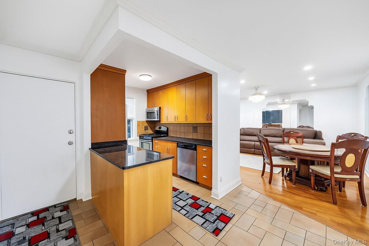 252-15 72nd Avenue # 166A, Bellerose, NY 11426