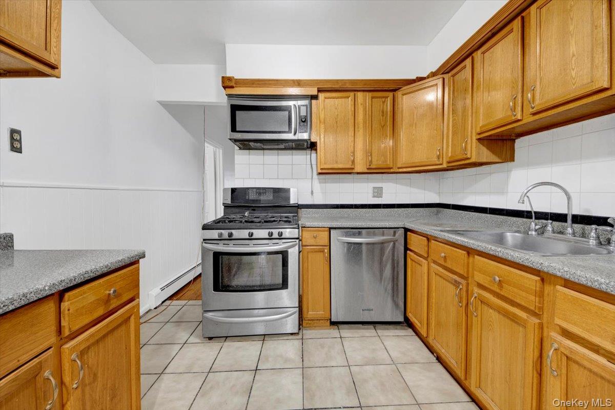 251 Buttrick Avenue, Bronx, NY 10465