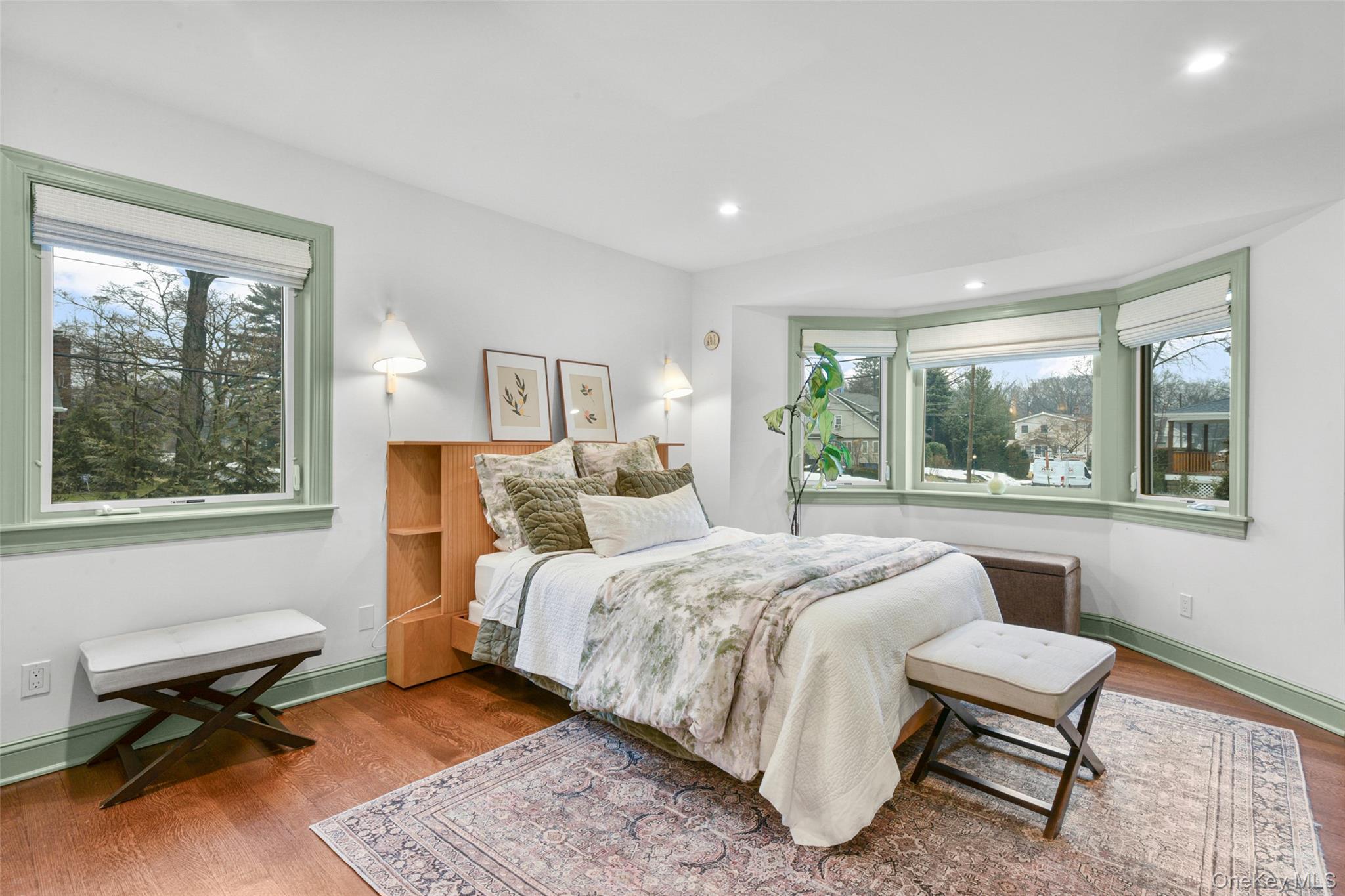 1096 Hunter Avenue, Pelham, NY 10803