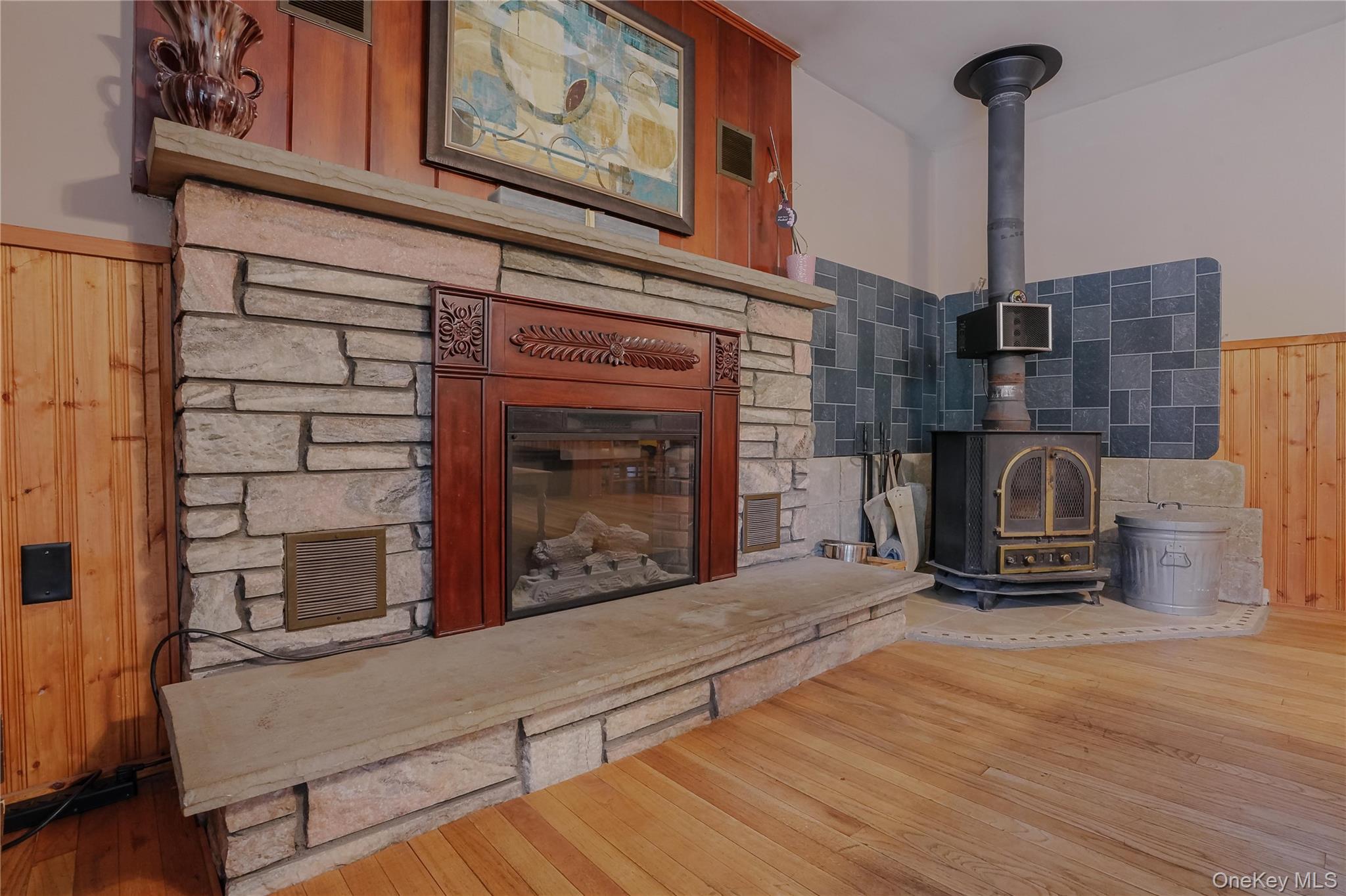 84 Ulster Avenue, Esopus, NY 12487