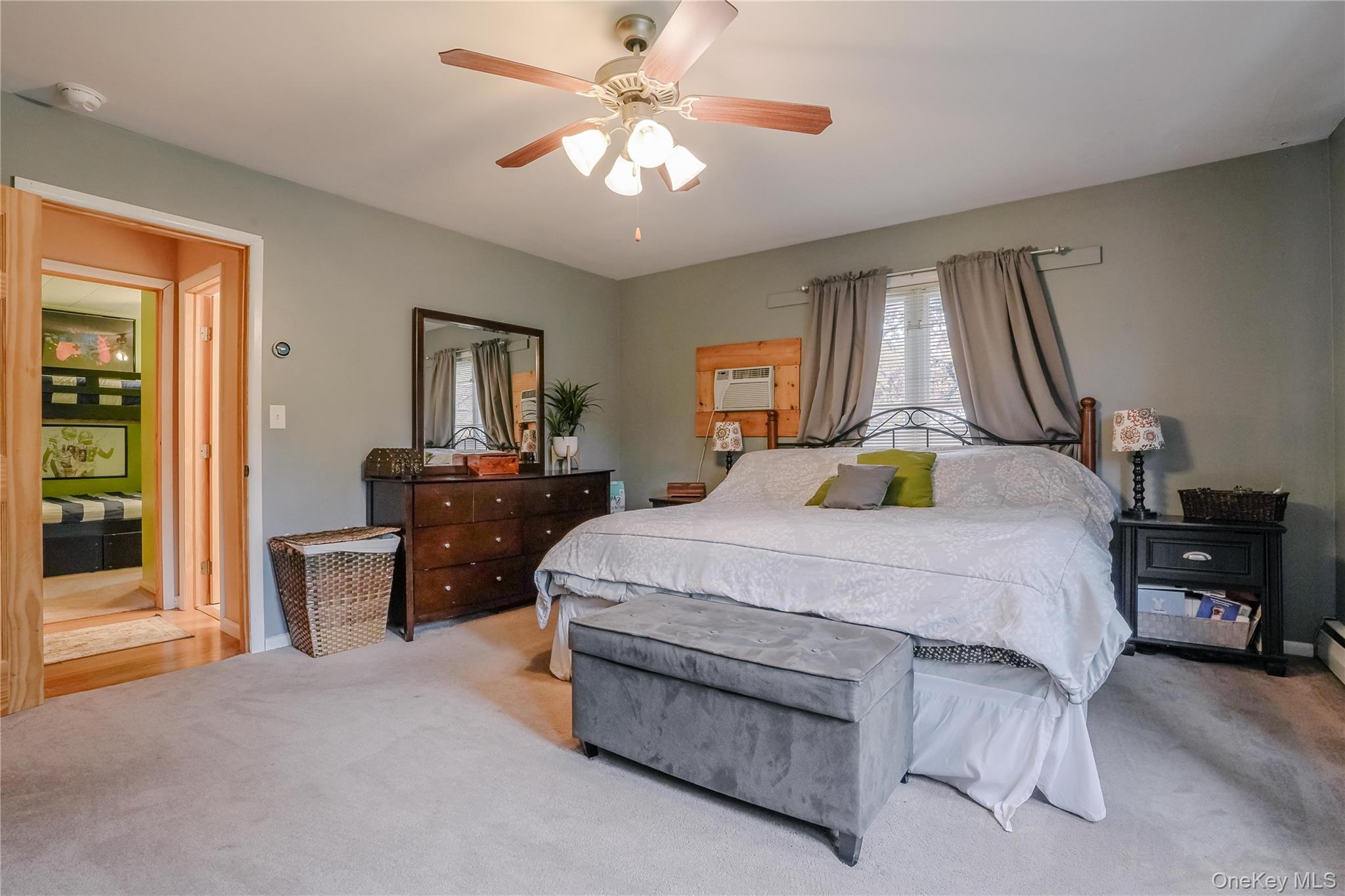 84 Ulster Avenue, Esopus, NY 12487