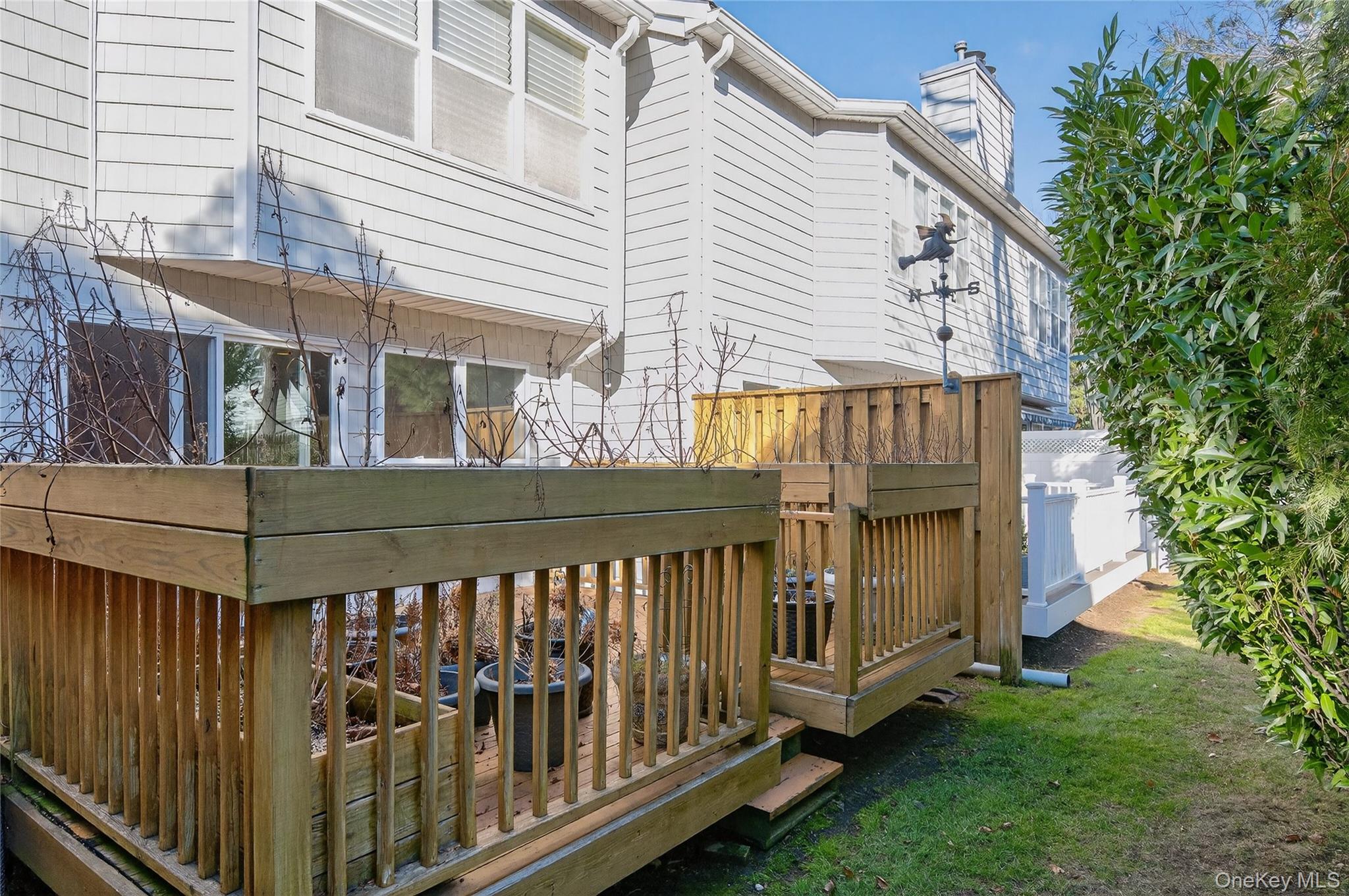 13 Parkridge Court, Huntington, NY 11743