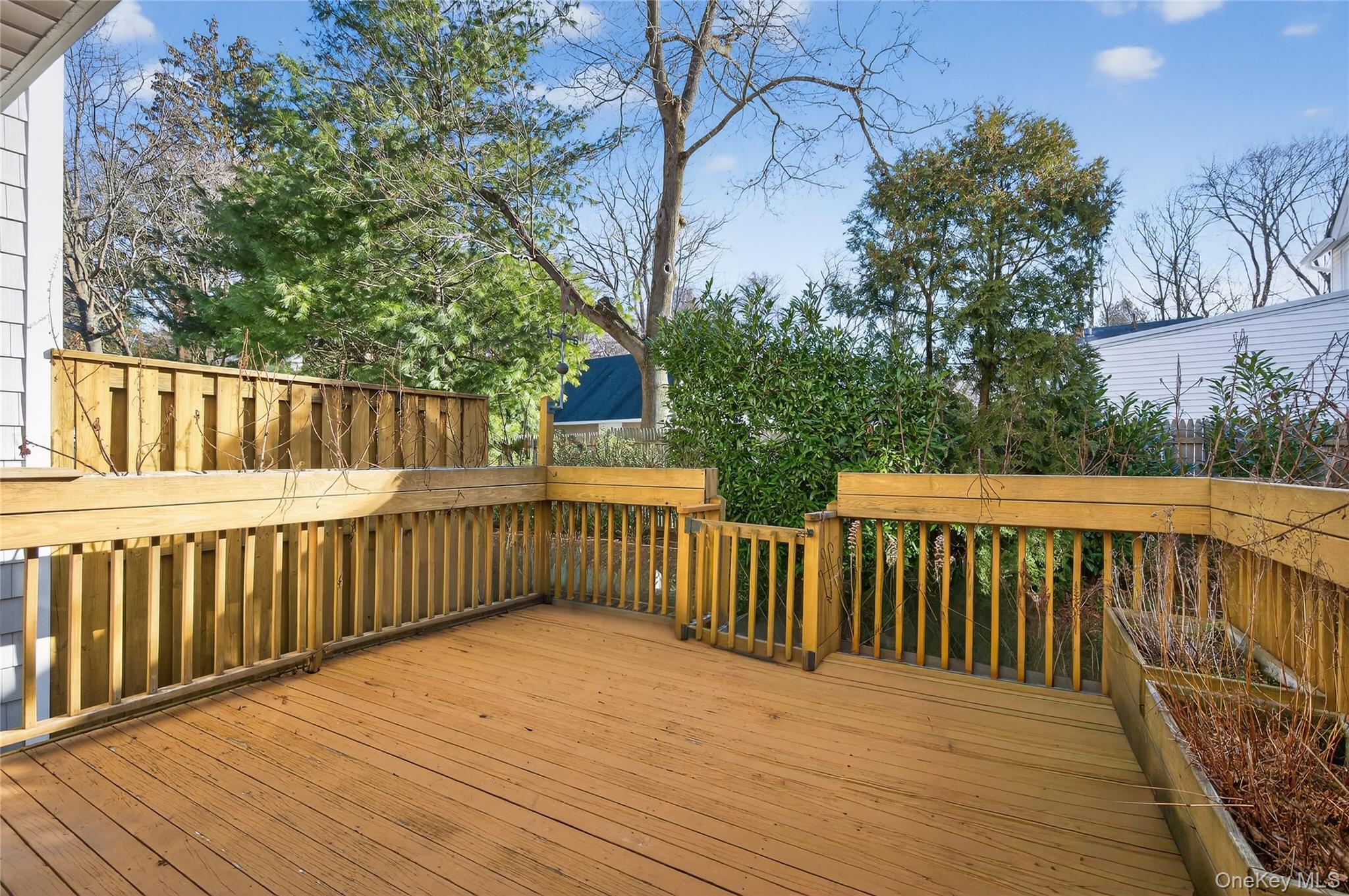 13 Parkridge Court, Huntington, NY 11743