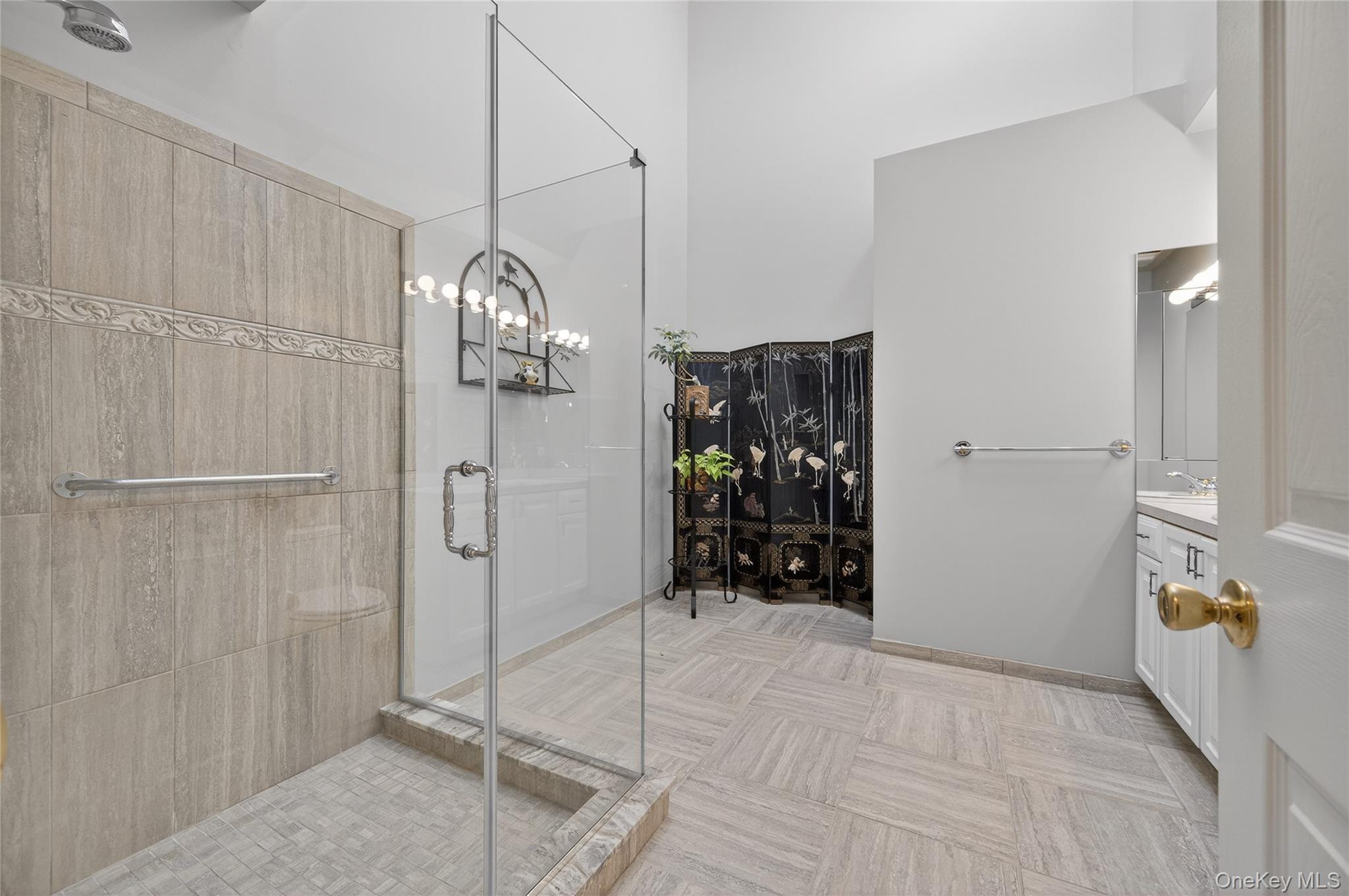 13 Parkridge Court, Huntington, NY 11743