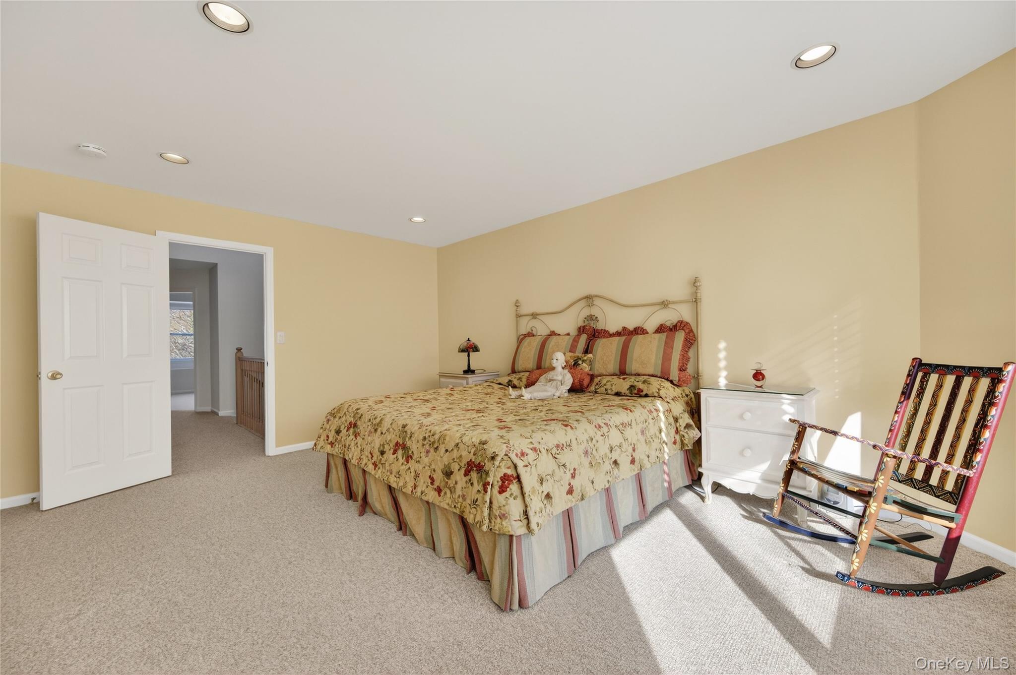 13 Parkridge Court, Huntington, NY 11743