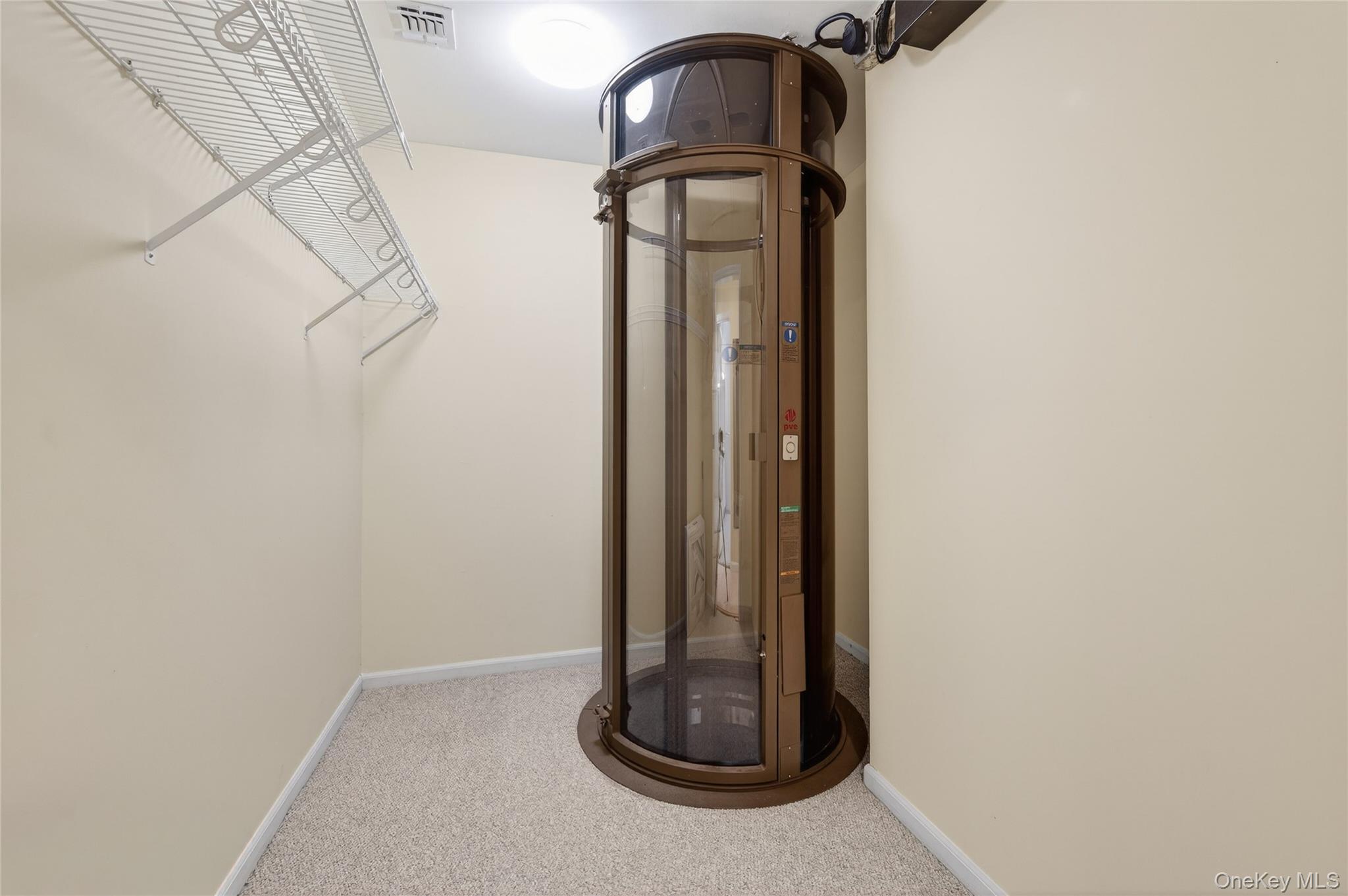 13 Parkridge Court, Huntington, NY 11743