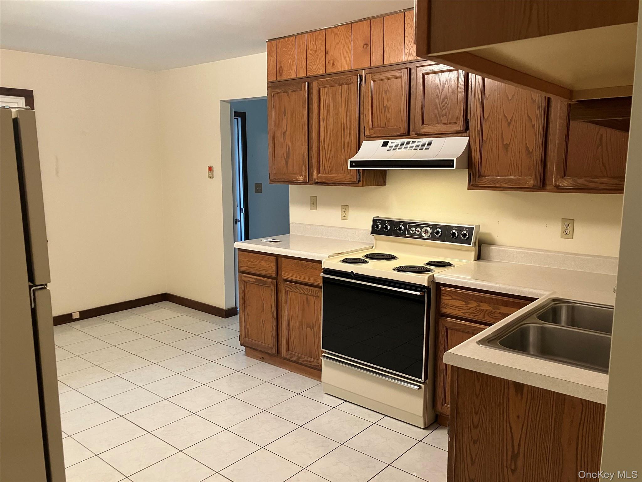 48 Jefferson, Red Hook, NY 12571