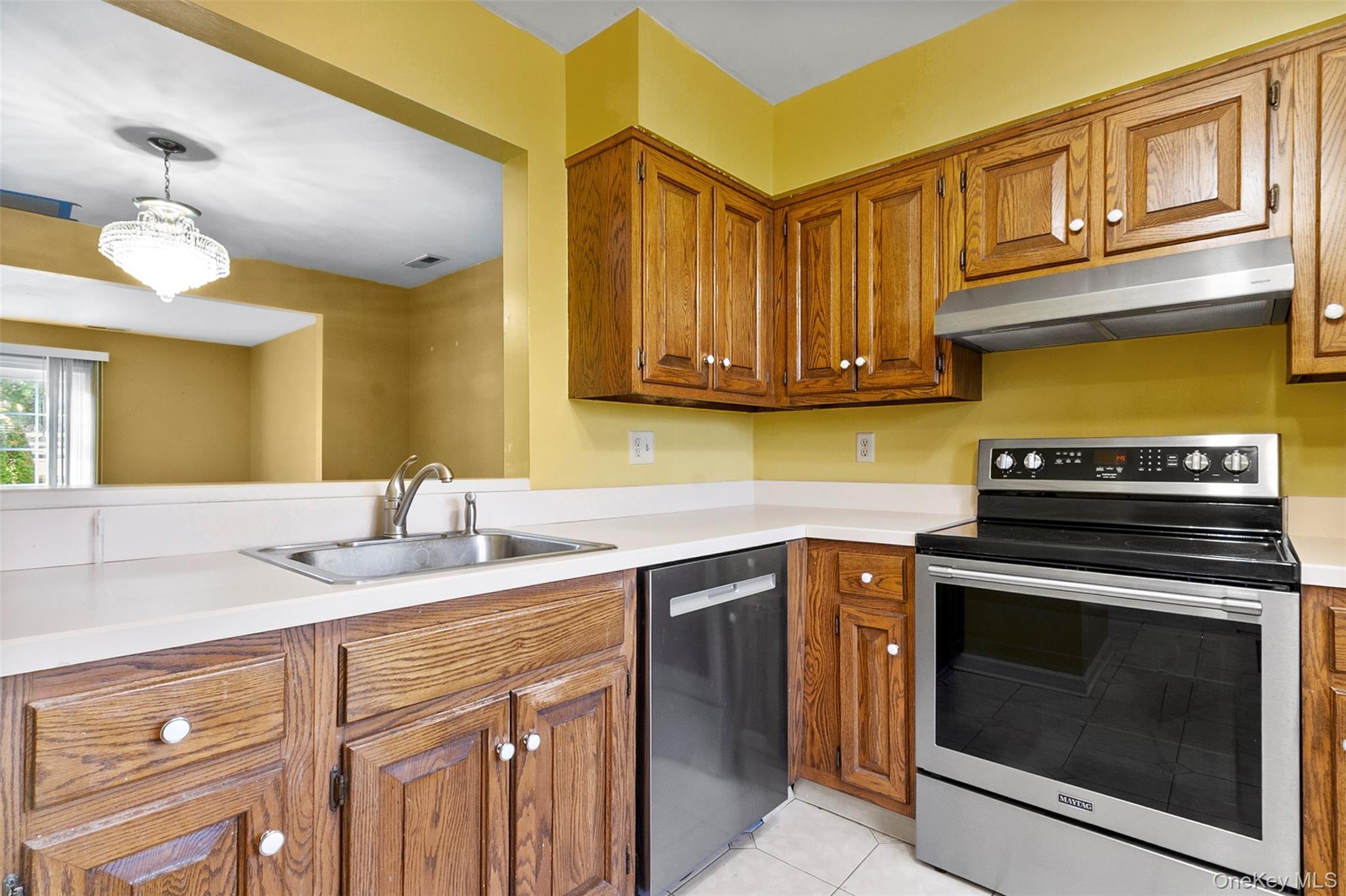 1602 Nutmeg Drive, Carmel, NY 10512