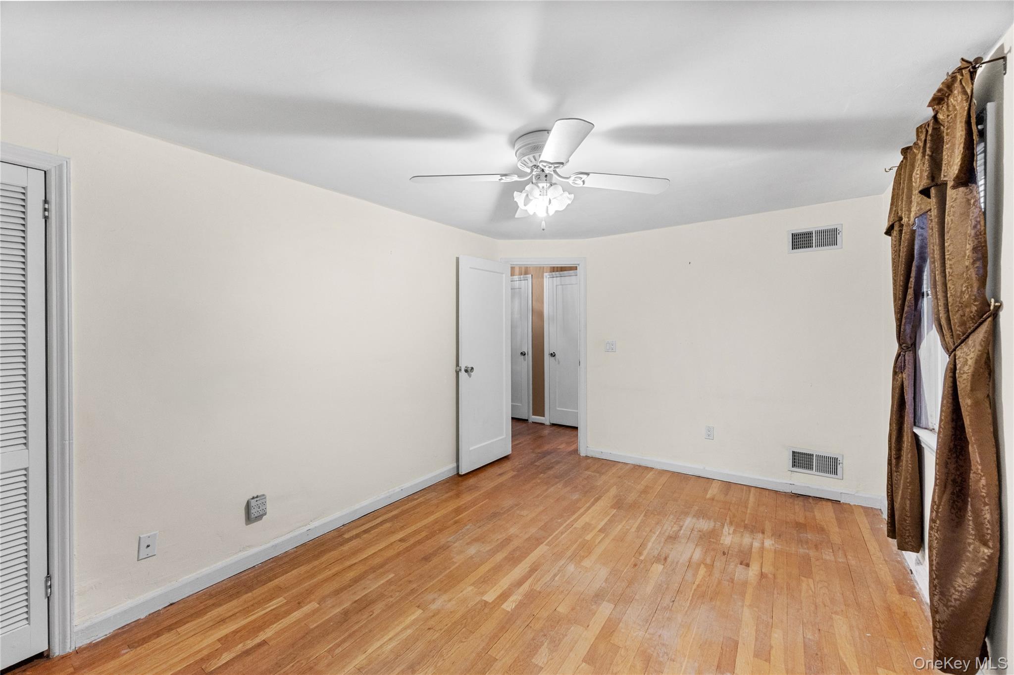 2231 3rd Street, East Meadow, NY 11554