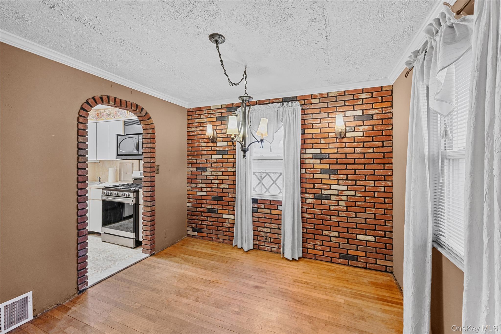 2231 3rd Street, East Meadow, NY 11554