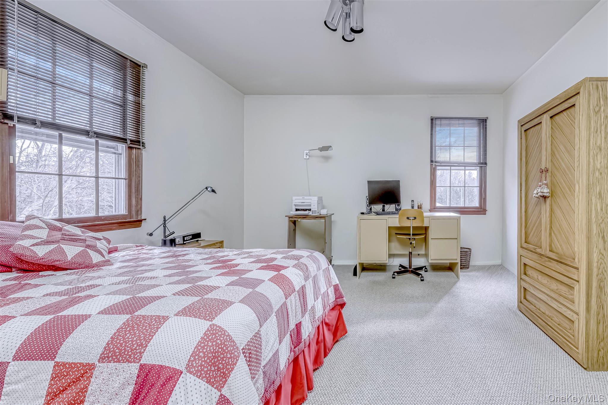 16 Kings Gate Road, Suffern, NY 10901