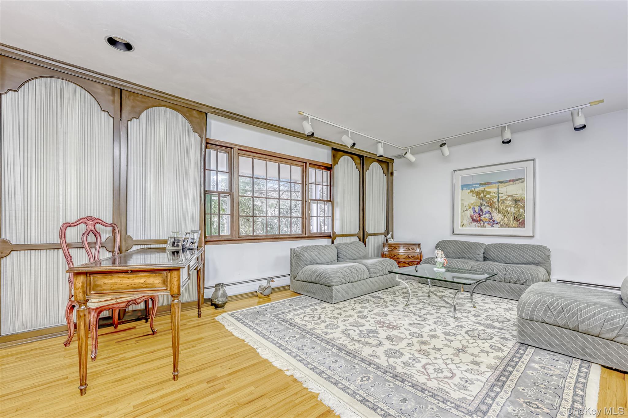 16 Kings Gate Road, Suffern, NY 10901