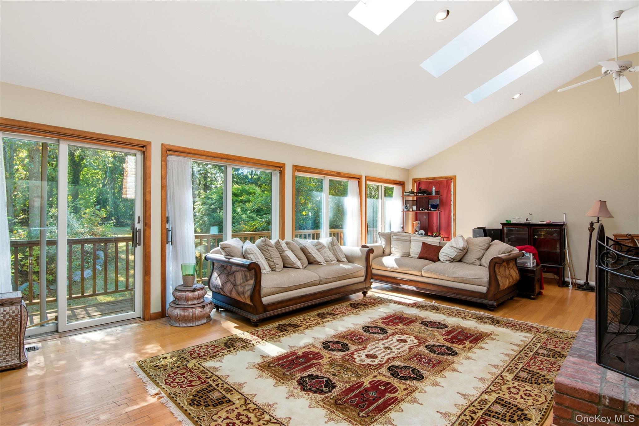 18 Greenlawn Road, Huntington, NY 11743