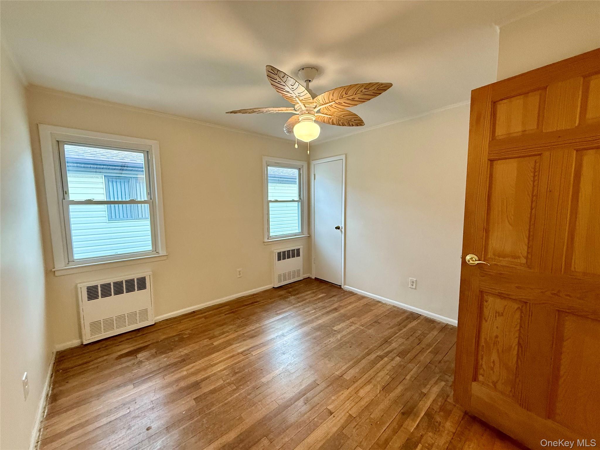 575 E Fulton Street # Upper, Long Beach, NY 11561