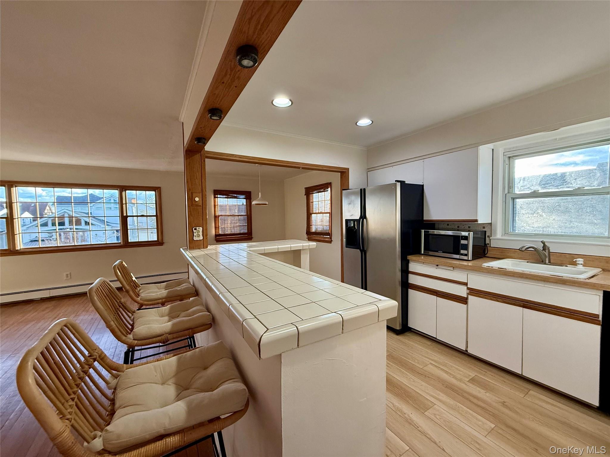 575 E Fulton Street # Upper, Long Beach, NY 11561