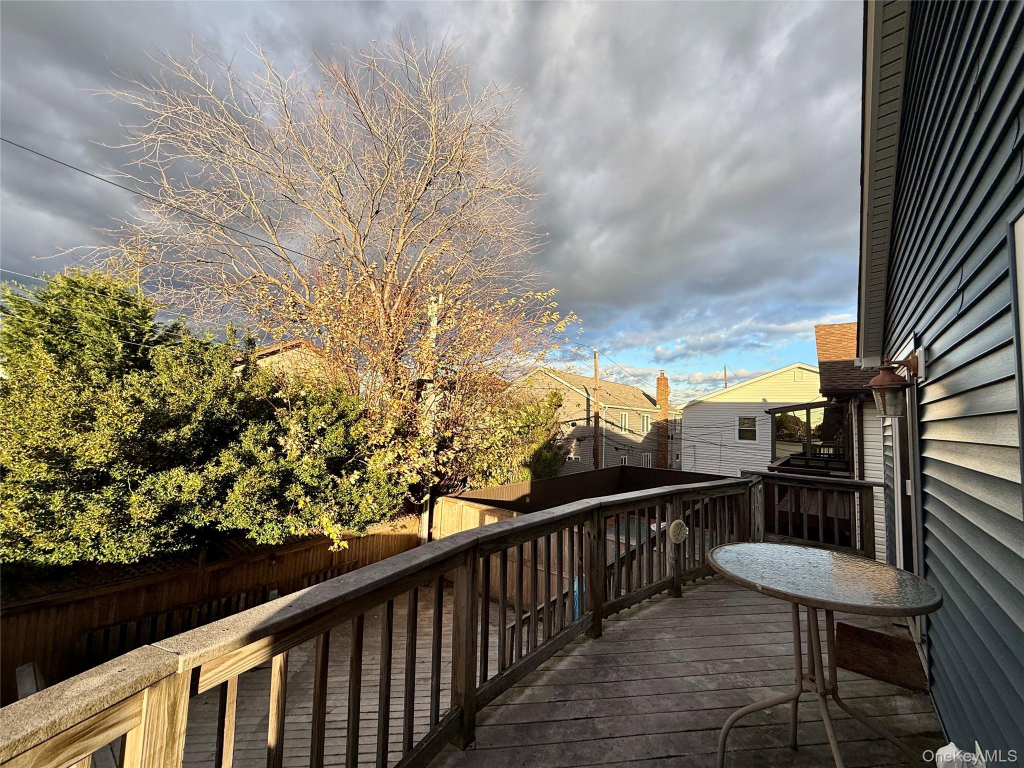 575 E Fulton Street # Upper, Long Beach, NY 11561