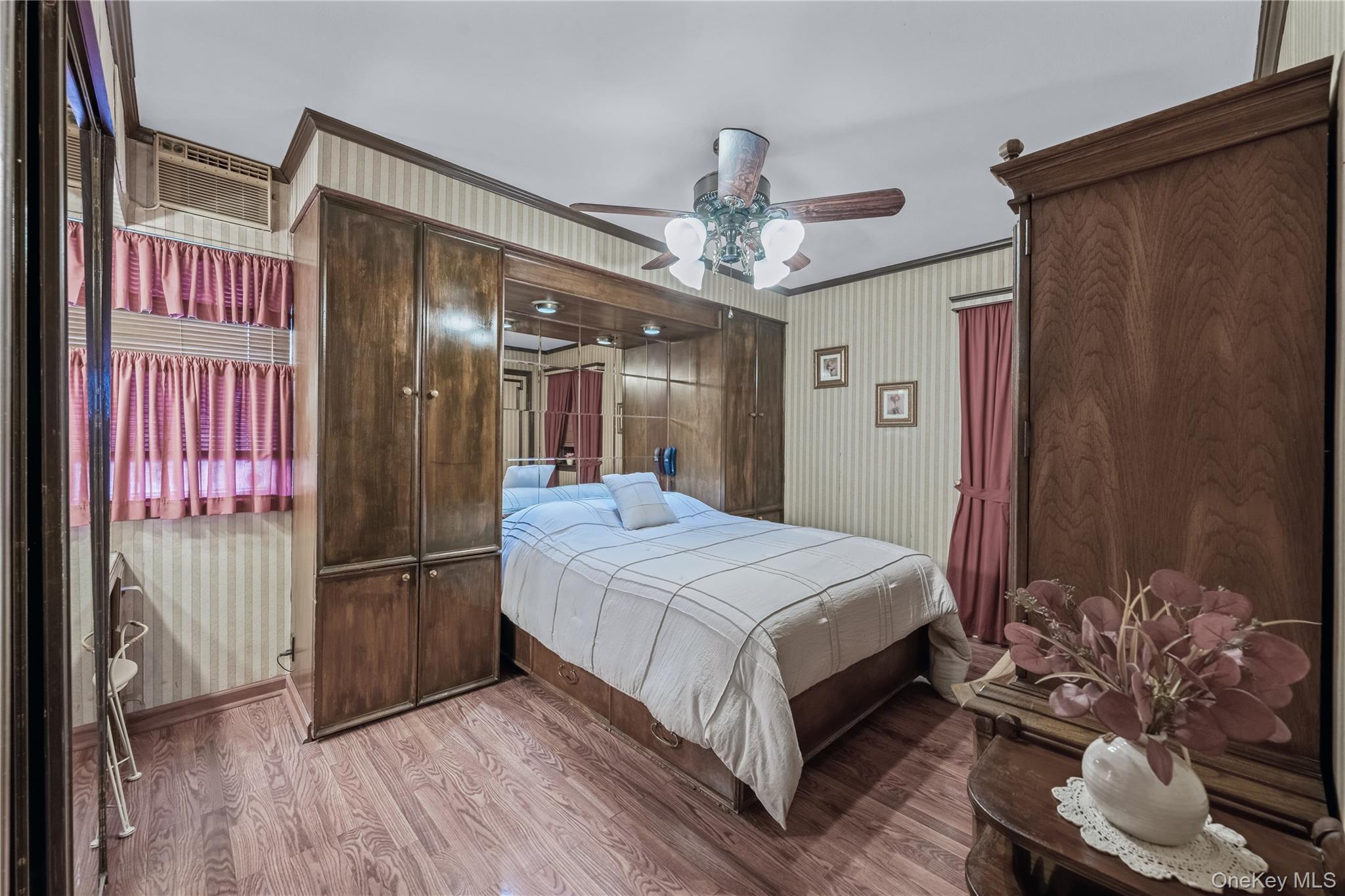 6 Fernwood Terrace N, Stewart Manor, NY 11530