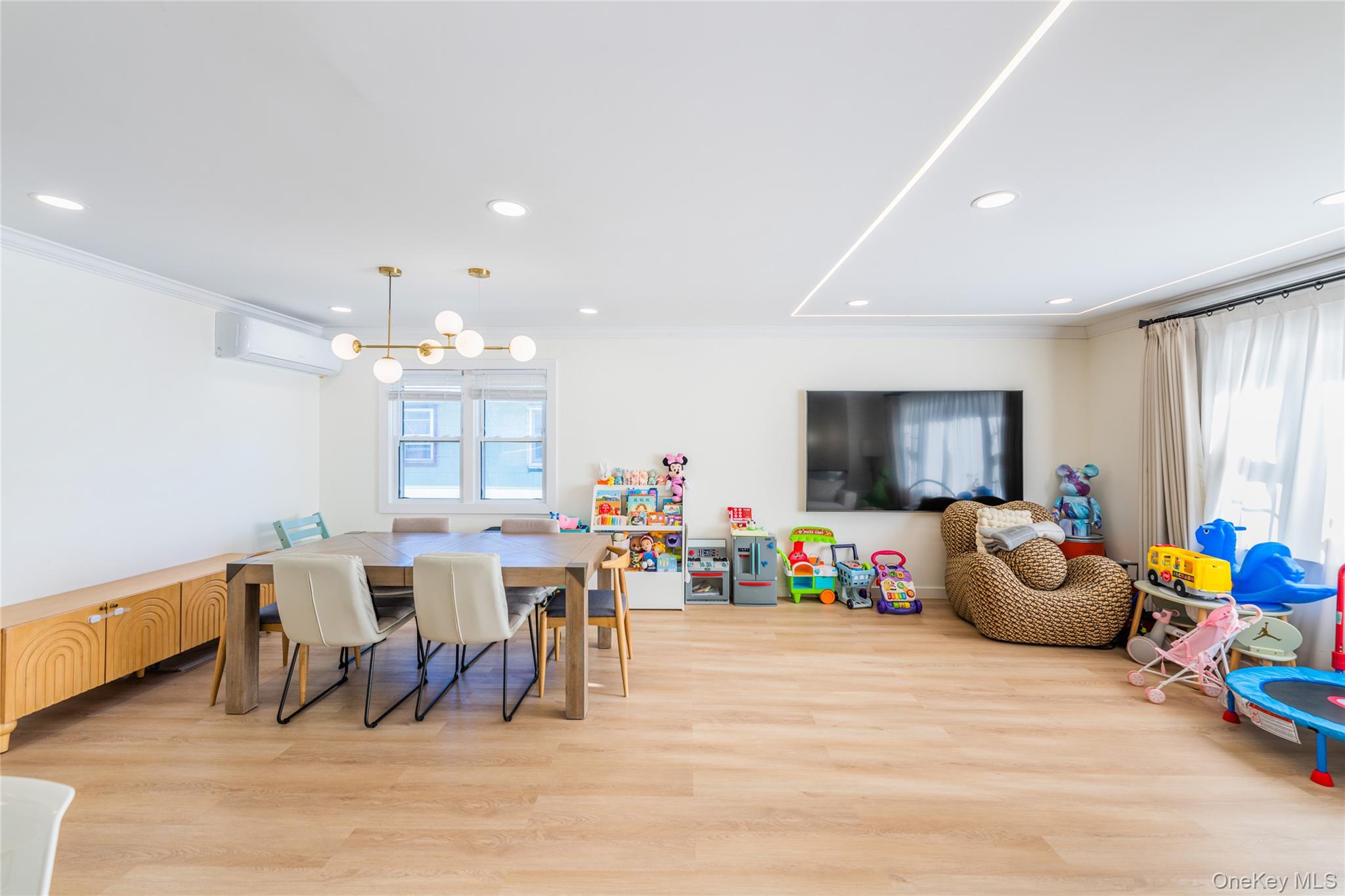 36 Adams Street, Floral Park, NY 11001